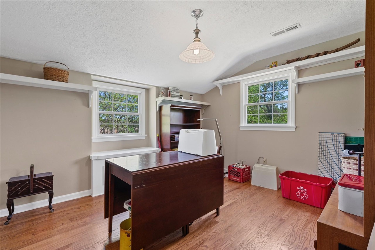 Bowling Green, Kentucky, 42103, United States, 4 Bedrooms Bedrooms, ,5 BathroomsBathrooms,Residential,For Sale,1785083