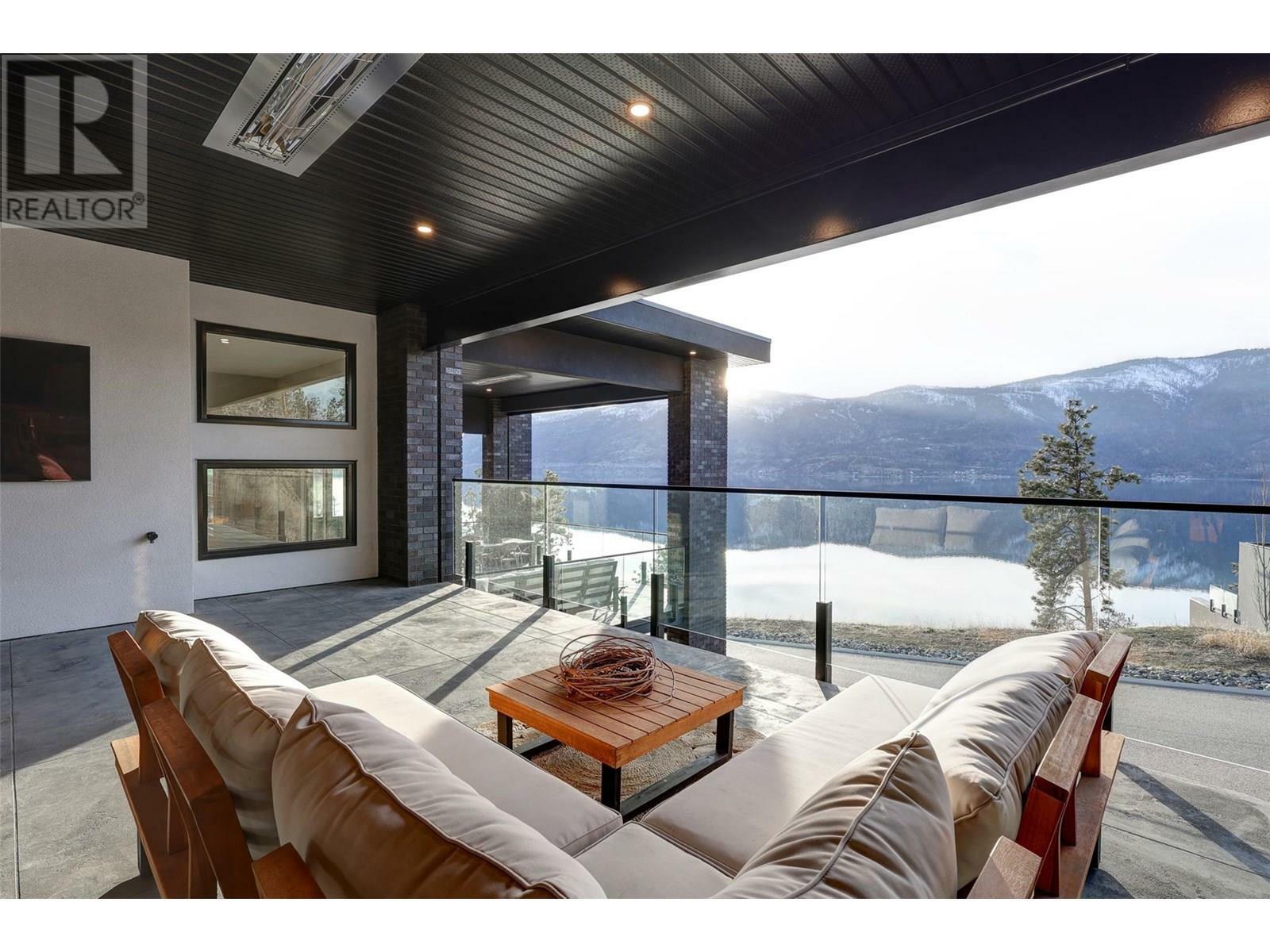 KELOWNA, British Columbia, V4V 1N4, CA, 4 Bedrooms Bedrooms, ,3 BathroomsBathrooms,Residential,For Sale,1859921