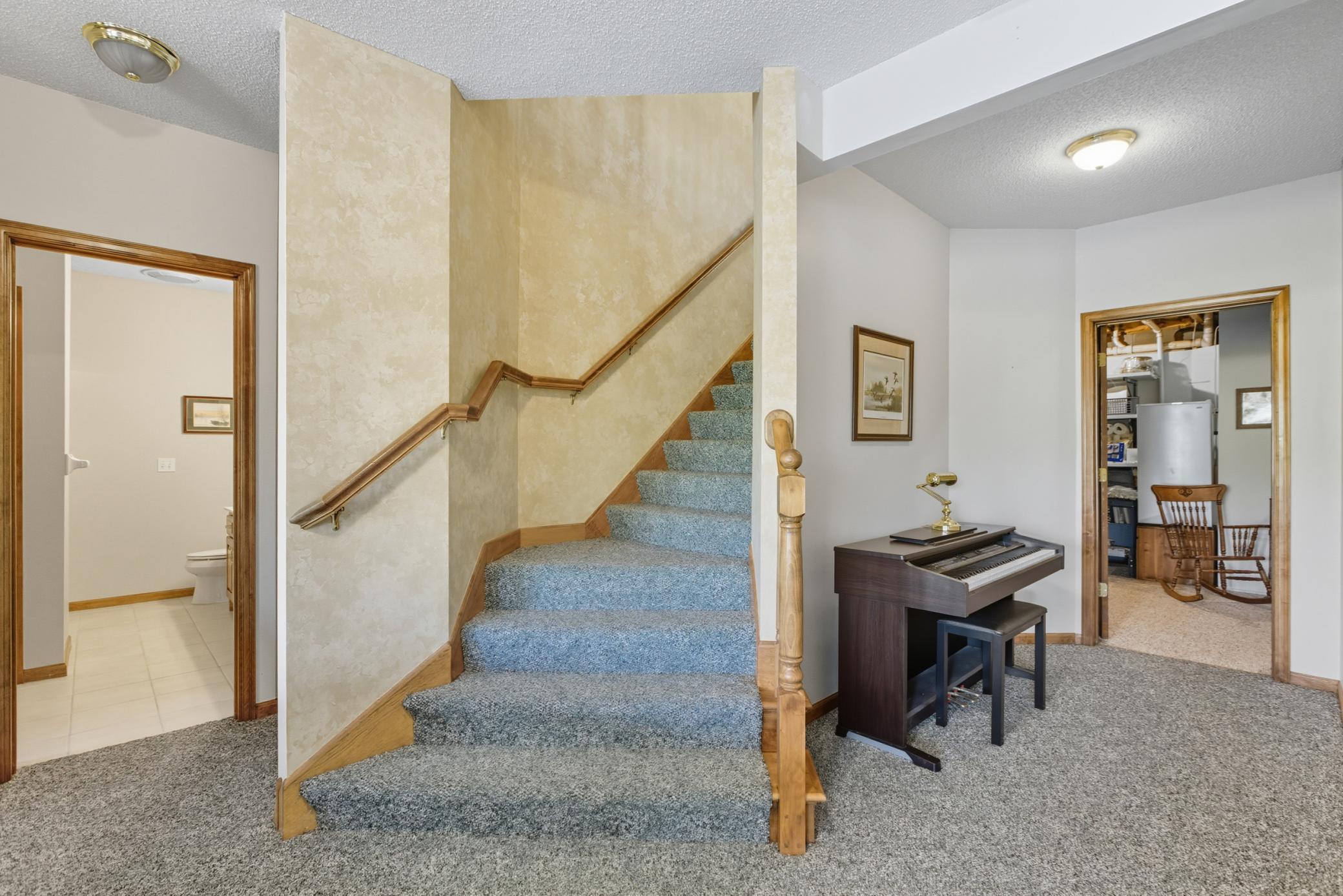 Plymouth, Minnesota, 55446, United States, 3 Bedrooms Bedrooms, ,2 BathroomsBathrooms,Residential,For Sale,1957891