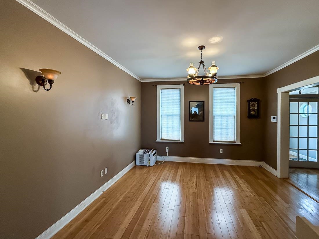 Jersey City, New Jersey, 07307, United States, 4 Bedrooms Bedrooms, ,2 BathroomsBathrooms,Residential,For Sale,1991829