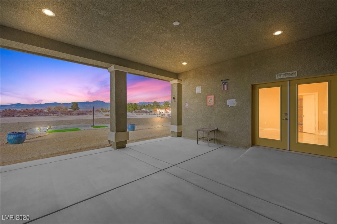 Pahrump, Nevada, 89061, United States, 5 Bedrooms Bedrooms, ,5 BathroomsBathrooms,Residential,For Sale,1901297