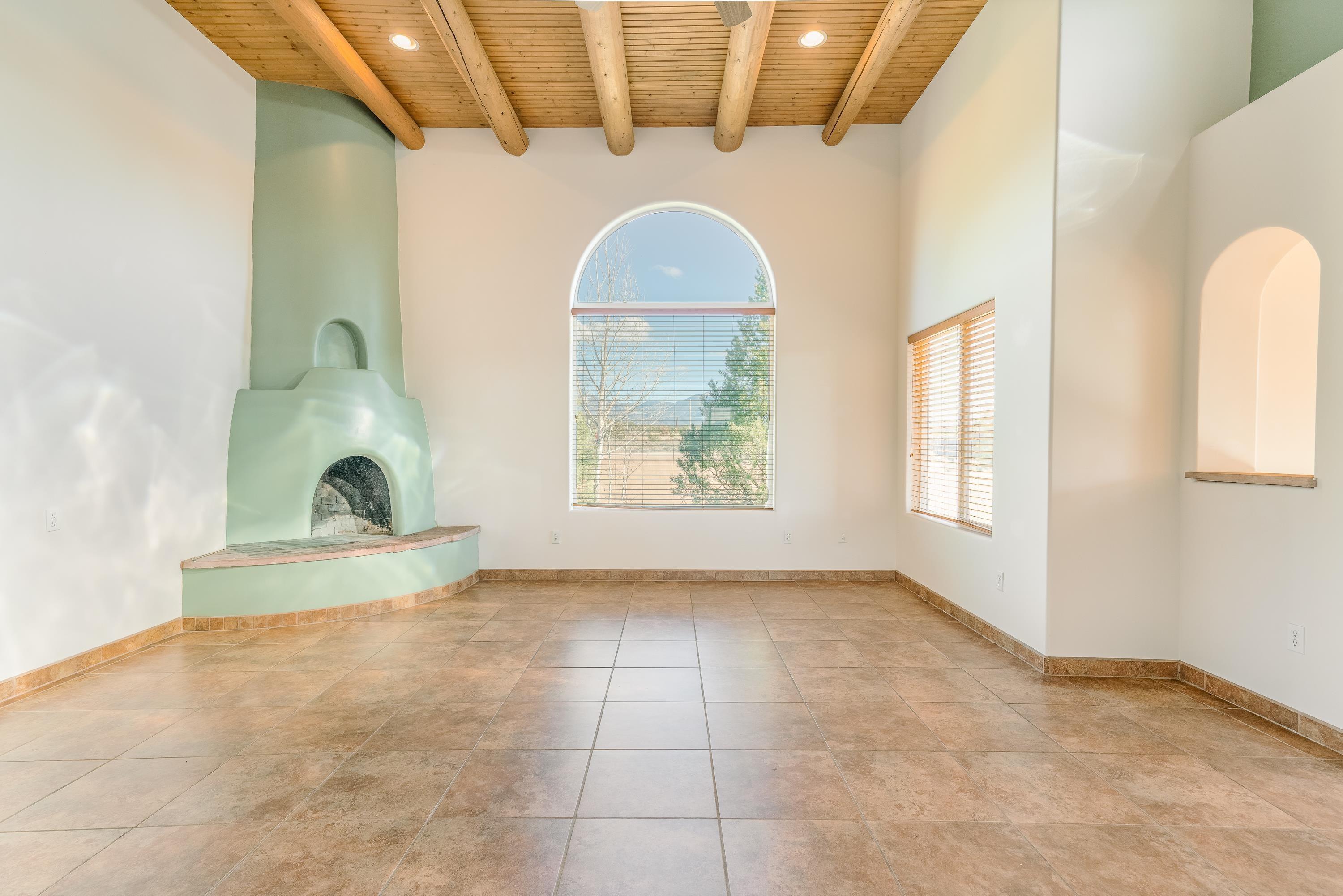 Arroyo Hondo, New Mexico, 87513, United States, 2 Bedrooms Bedrooms, ,2 BathroomsBathrooms,Residential,For Sale,1995561