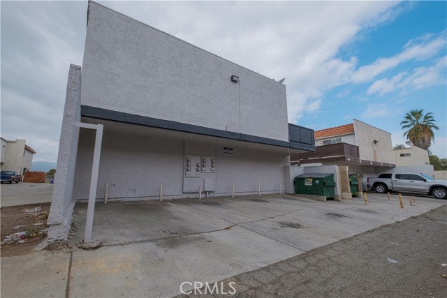 Riverside, California, 92503, United States, 14 Bedrooms Bedrooms, ,Residential,For Sale,1982130