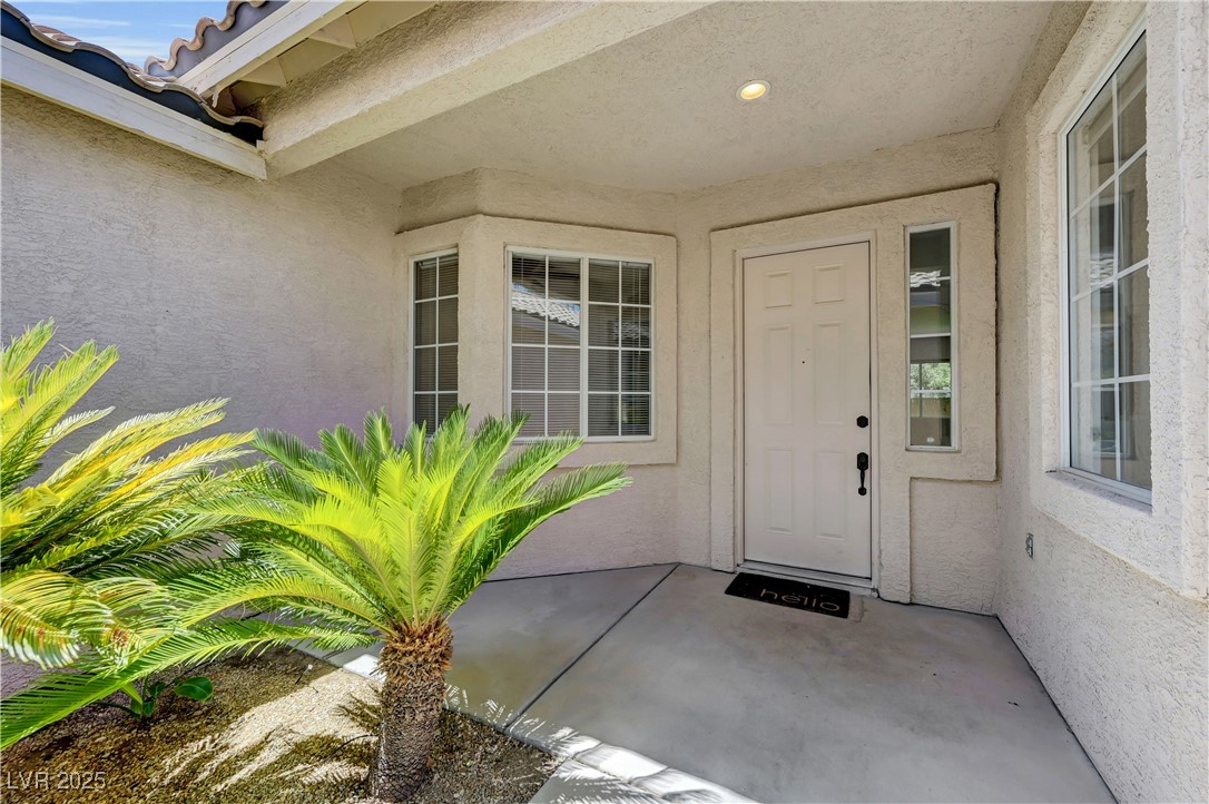 Henderson, Nevada, 89052, United States, 5 Bedrooms Bedrooms, ,2 BathroomsBathrooms,Residential,For Sale,1897207