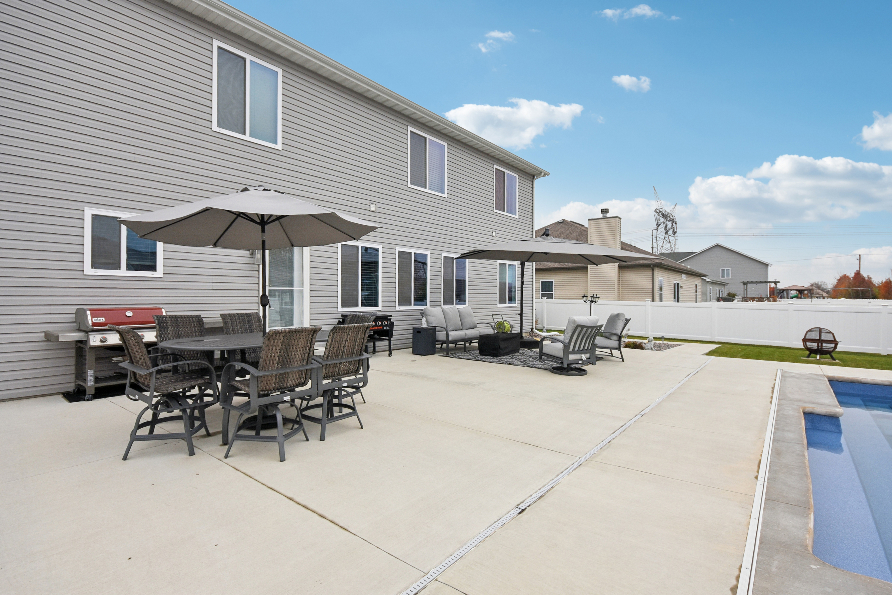 Channahon, Illinois, 60410, United States, 4 Bedrooms Bedrooms, ,3 BathroomsBathrooms,Residential,For Sale,1996655