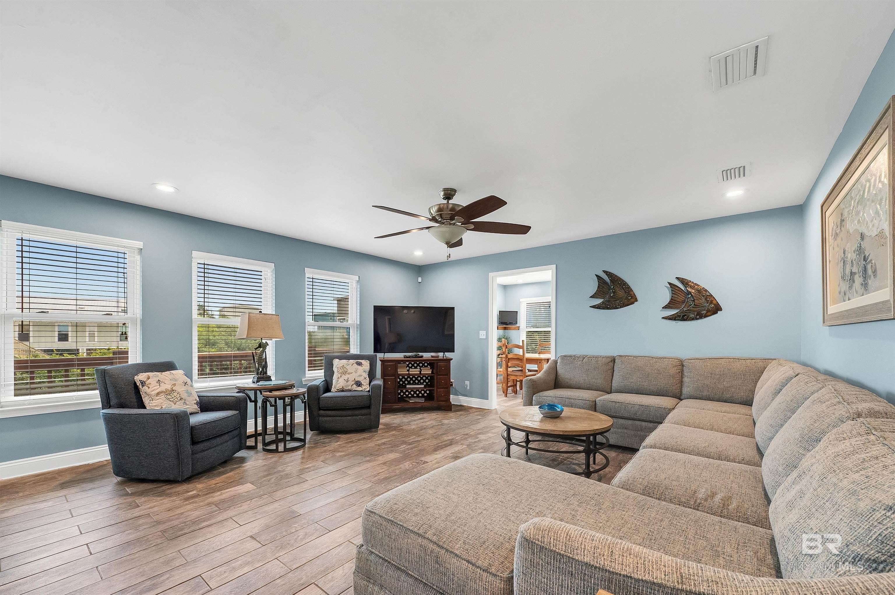 Gulf Shores, Alabama, 36542, United States, 3 Bedrooms Bedrooms, ,3 BathroomsBathrooms,Residential,For Sale,1984427