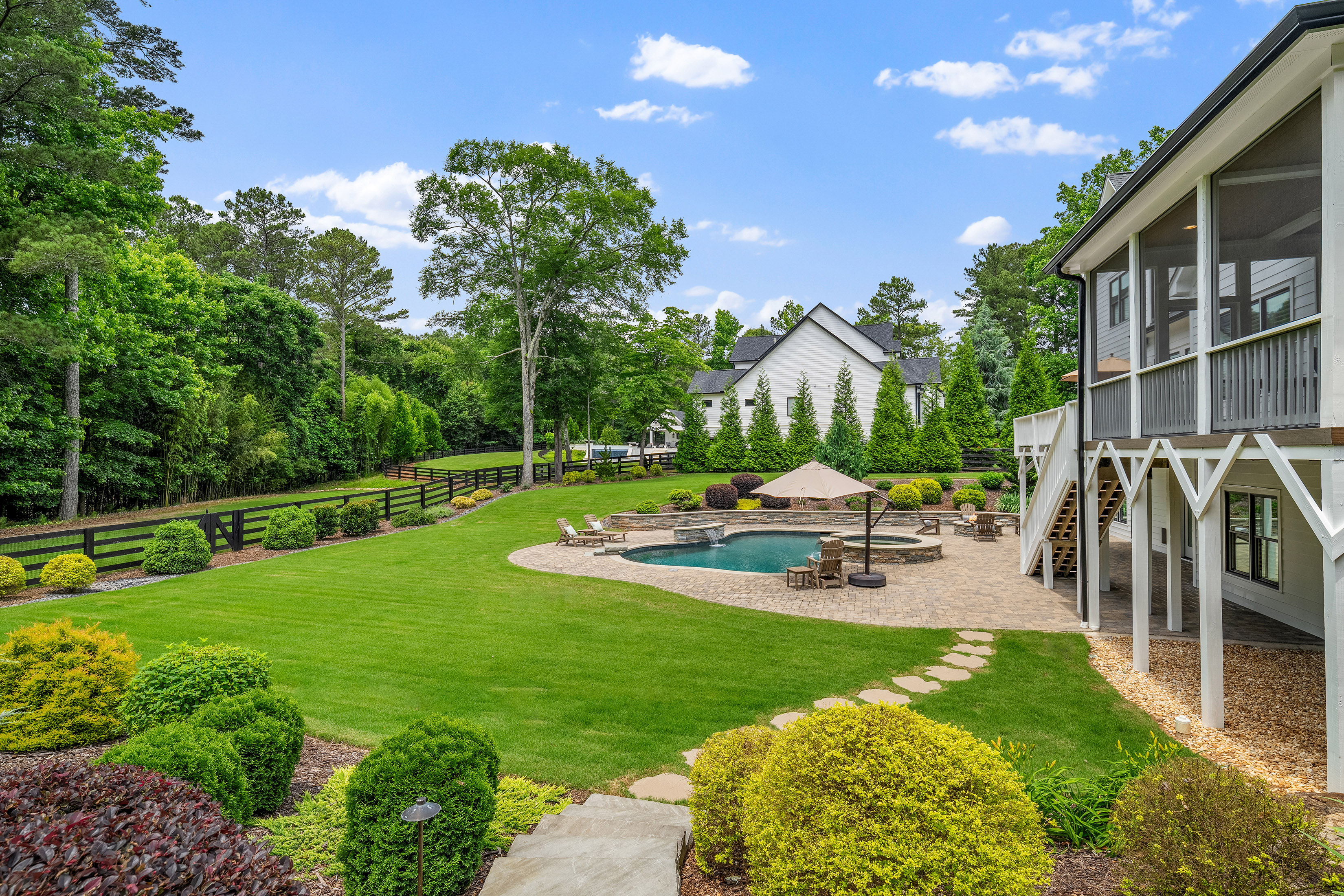  Stunning Modern Farmhouse with Luxury Finishes, Unbeatable Location, and No HOA - 物件實景