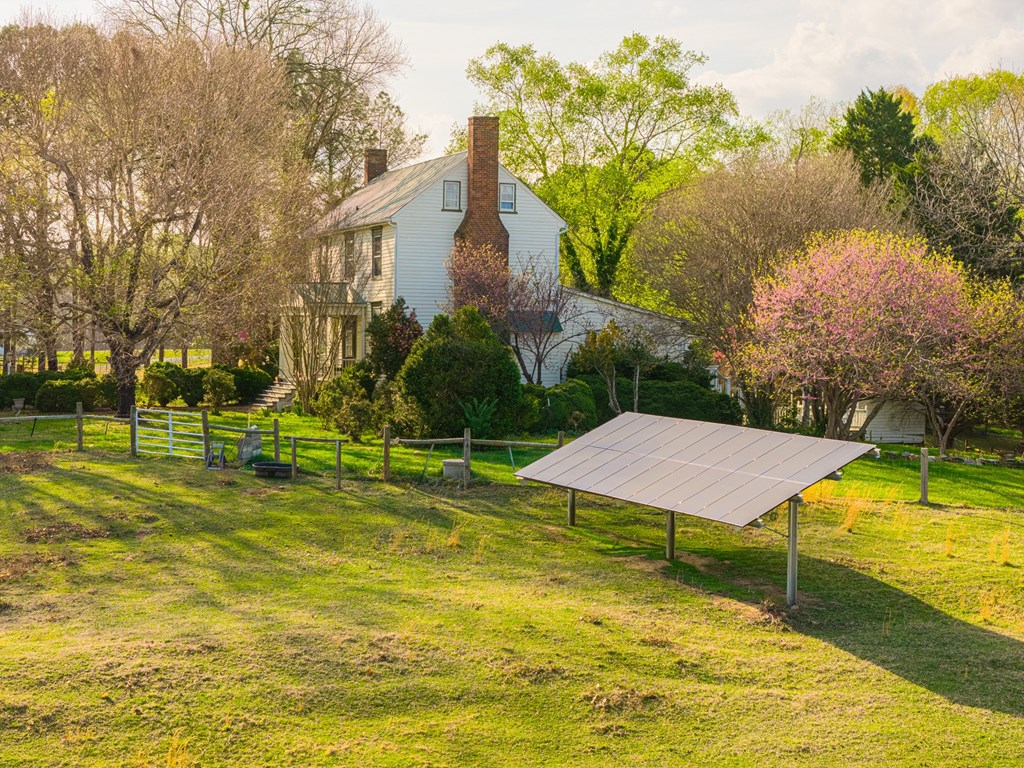 Buffalo Junction, Virginia, 24529, United States, 4 Bedrooms Bedrooms, ,2 BathroomsBathrooms,Residential,For Sale,2033576