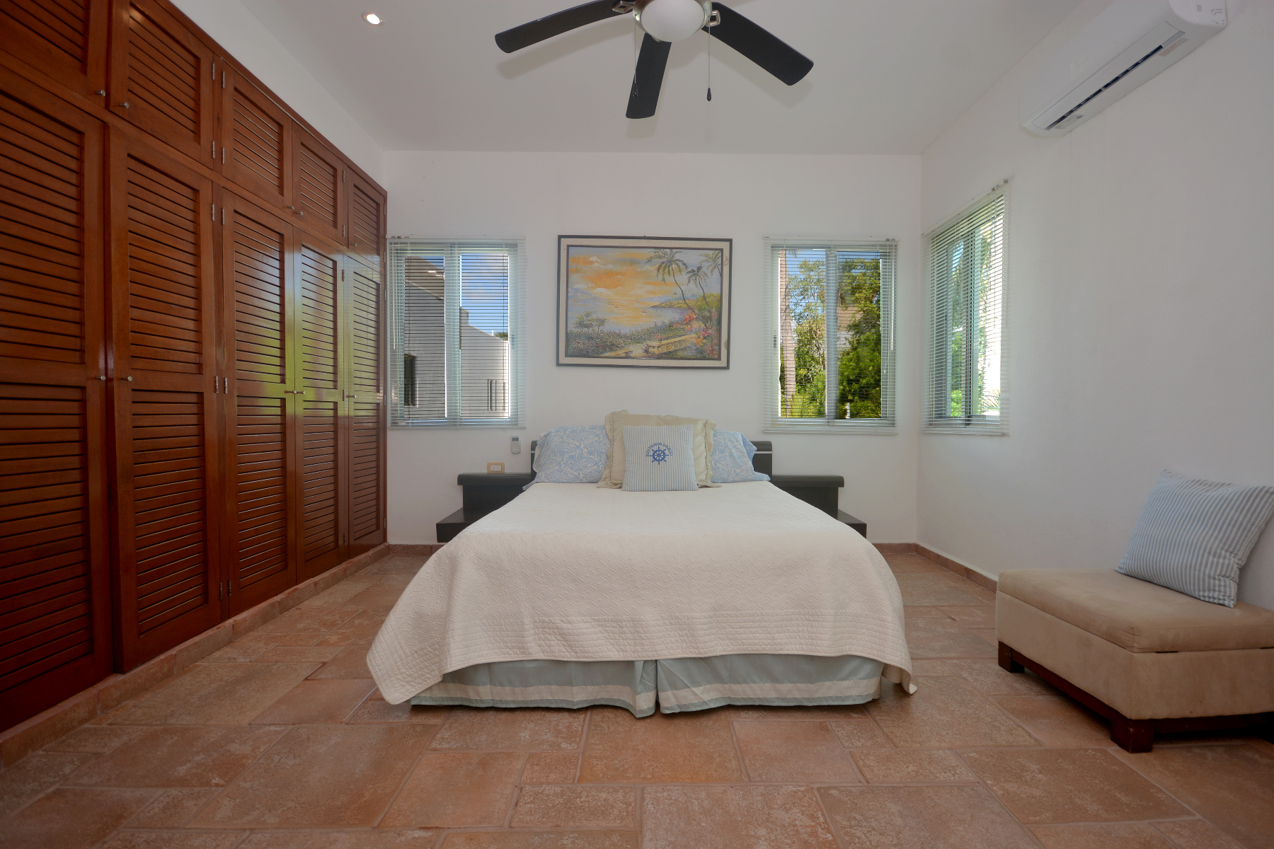  DUPLEX 6 BEDROOM HOME NEAR THE BEACH - 物件實景