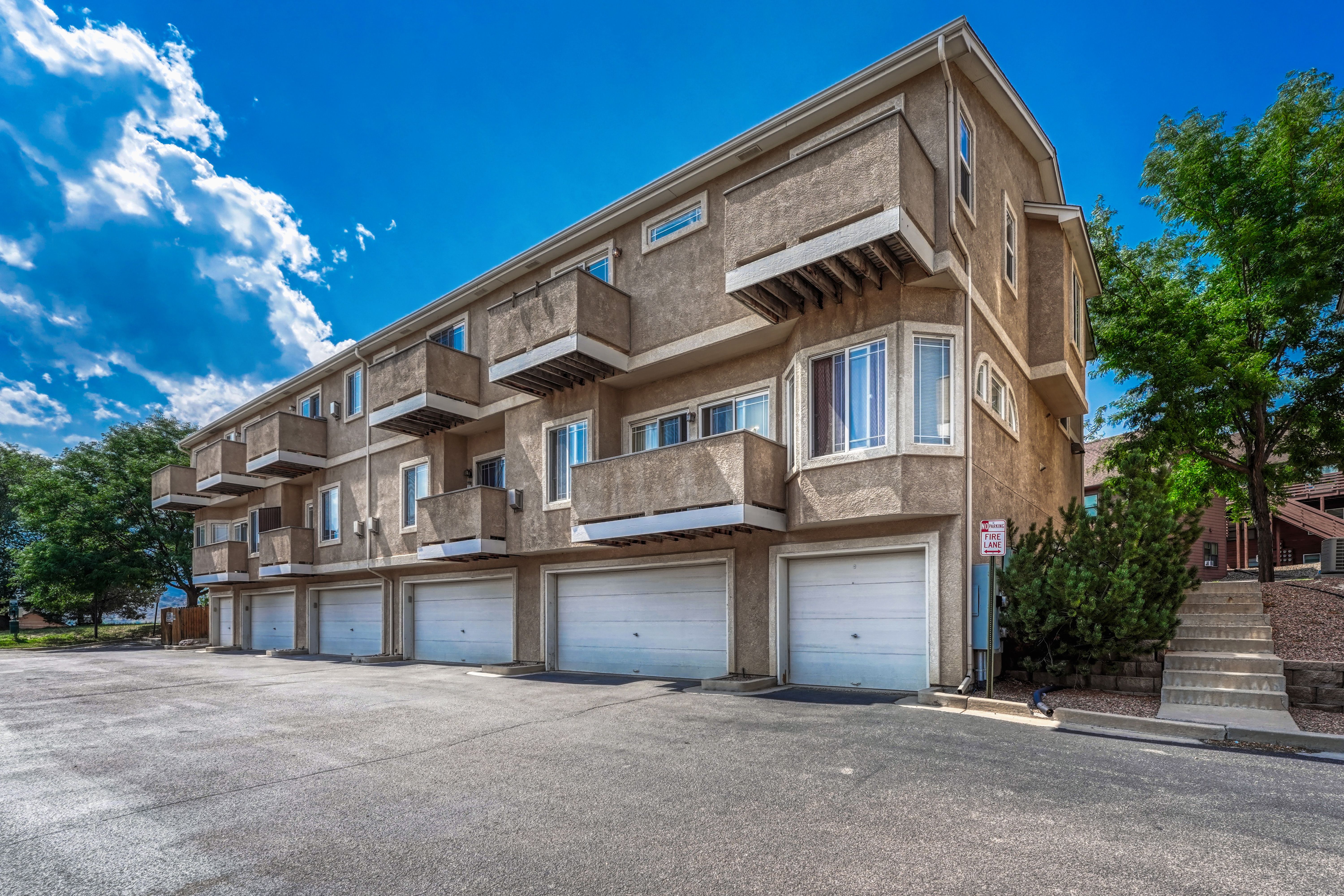  Elevated Colorado Living Meets Effortless Old Colorado City Charm - 物件實景