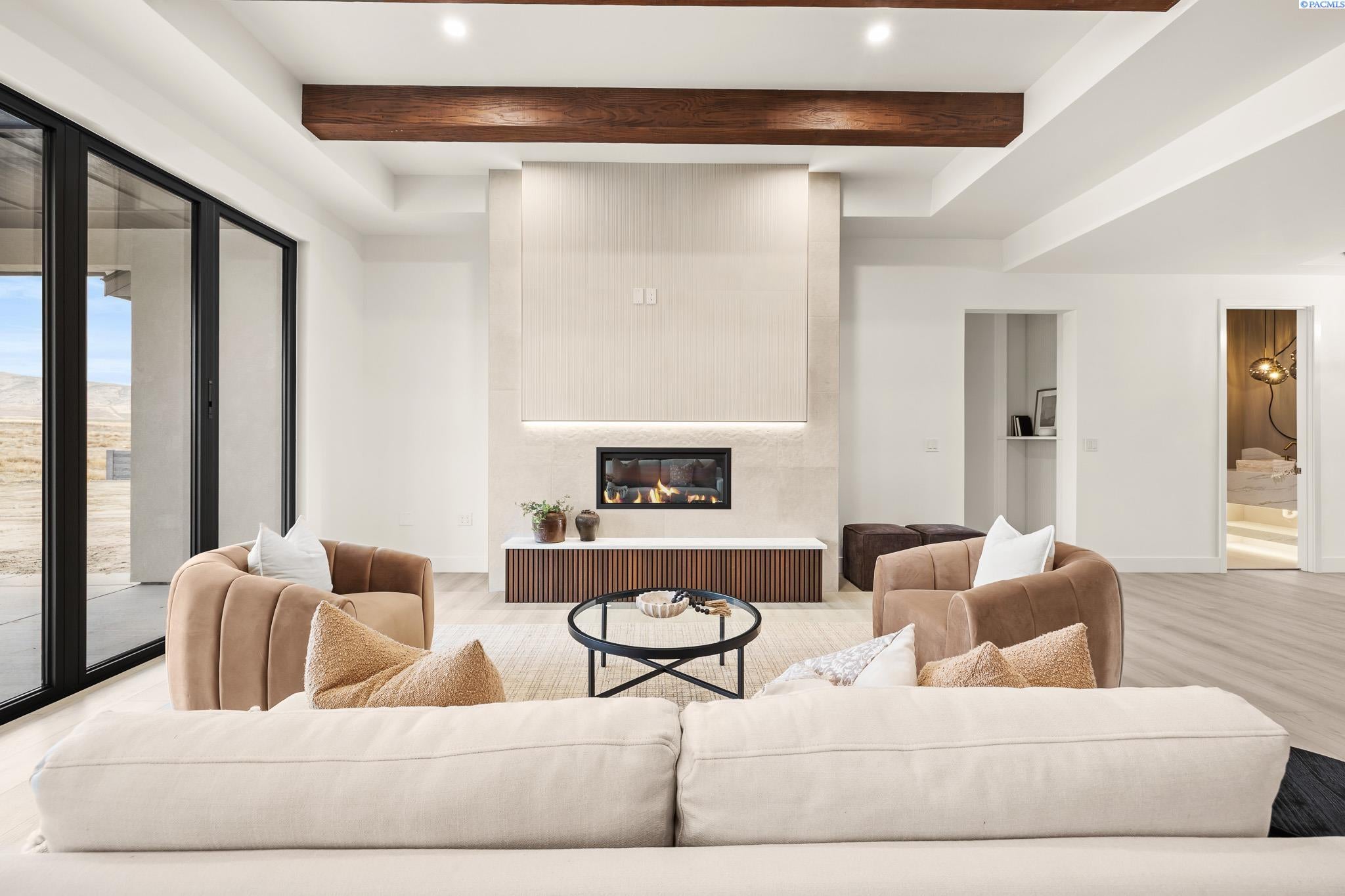 Richland, Washington, 99352, United States, 4 Bedrooms Bedrooms, ,2 BathroomsBathrooms,Residential,For Sale,2000118