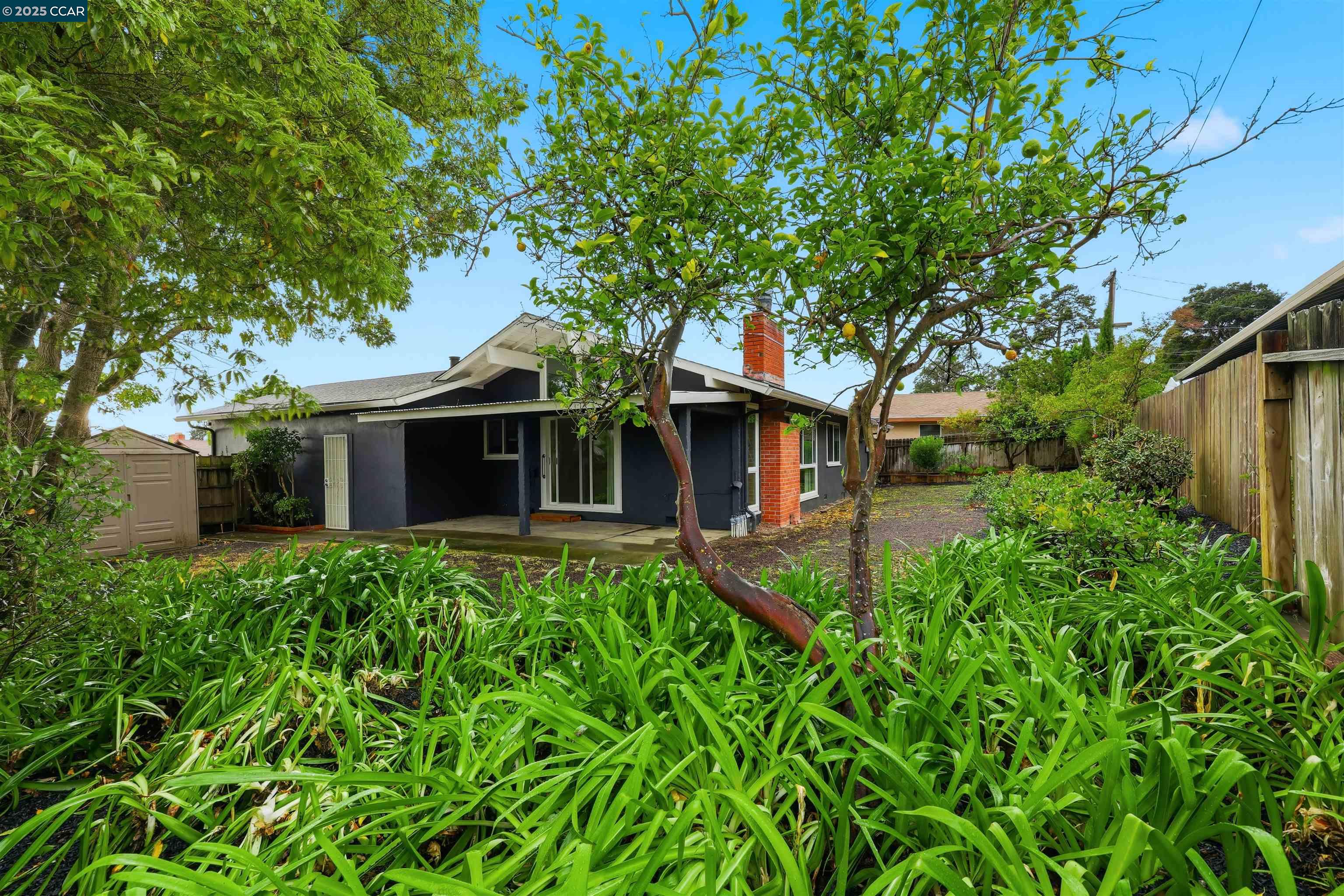 Richmond, California, 94806, United States, 3 Bedrooms Bedrooms, ,2 BathroomsBathrooms,Residential,For Sale,1989695