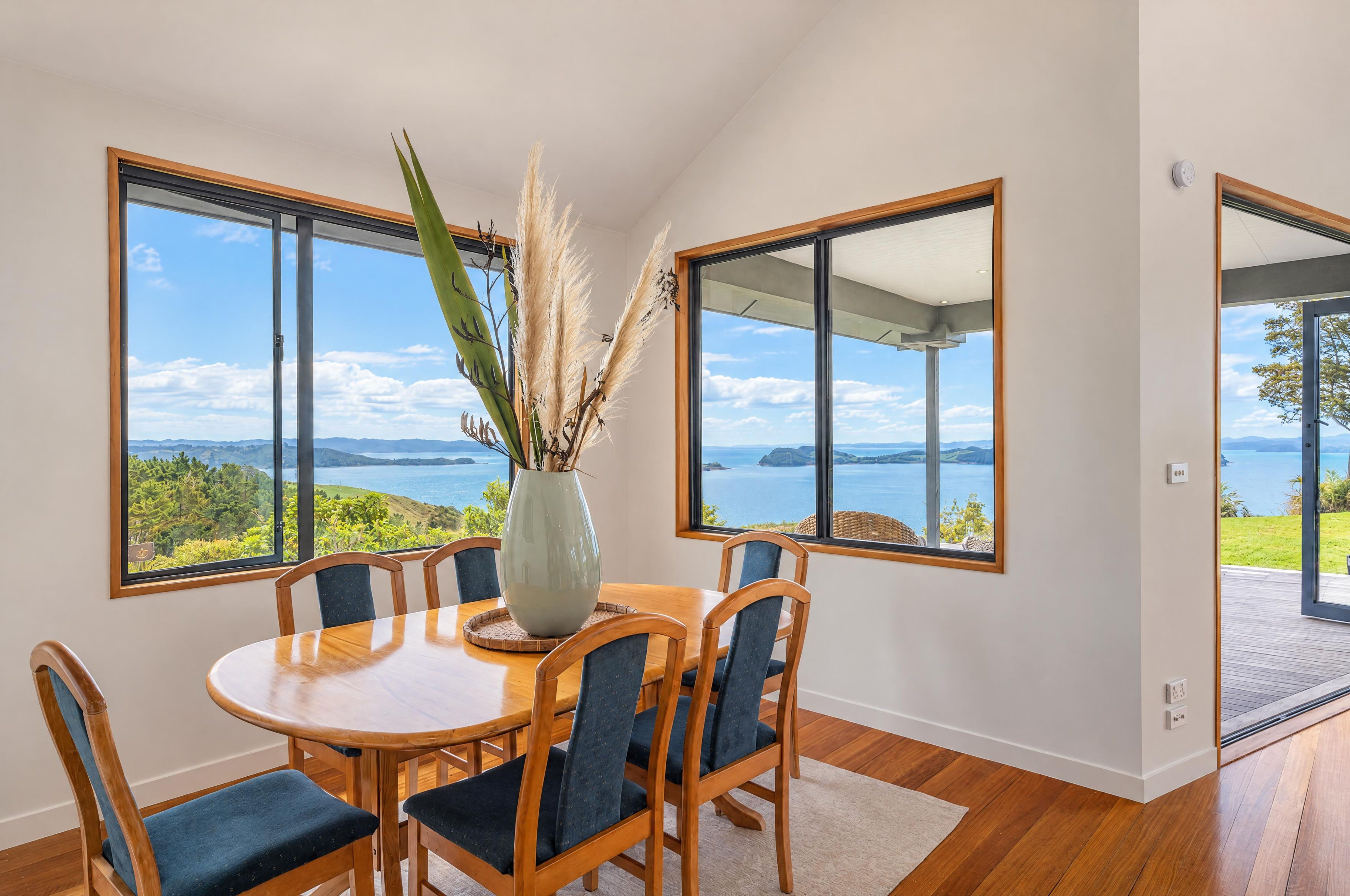 15a Te Papa Road, Kawakawa Bay, Auckland - 物件實景