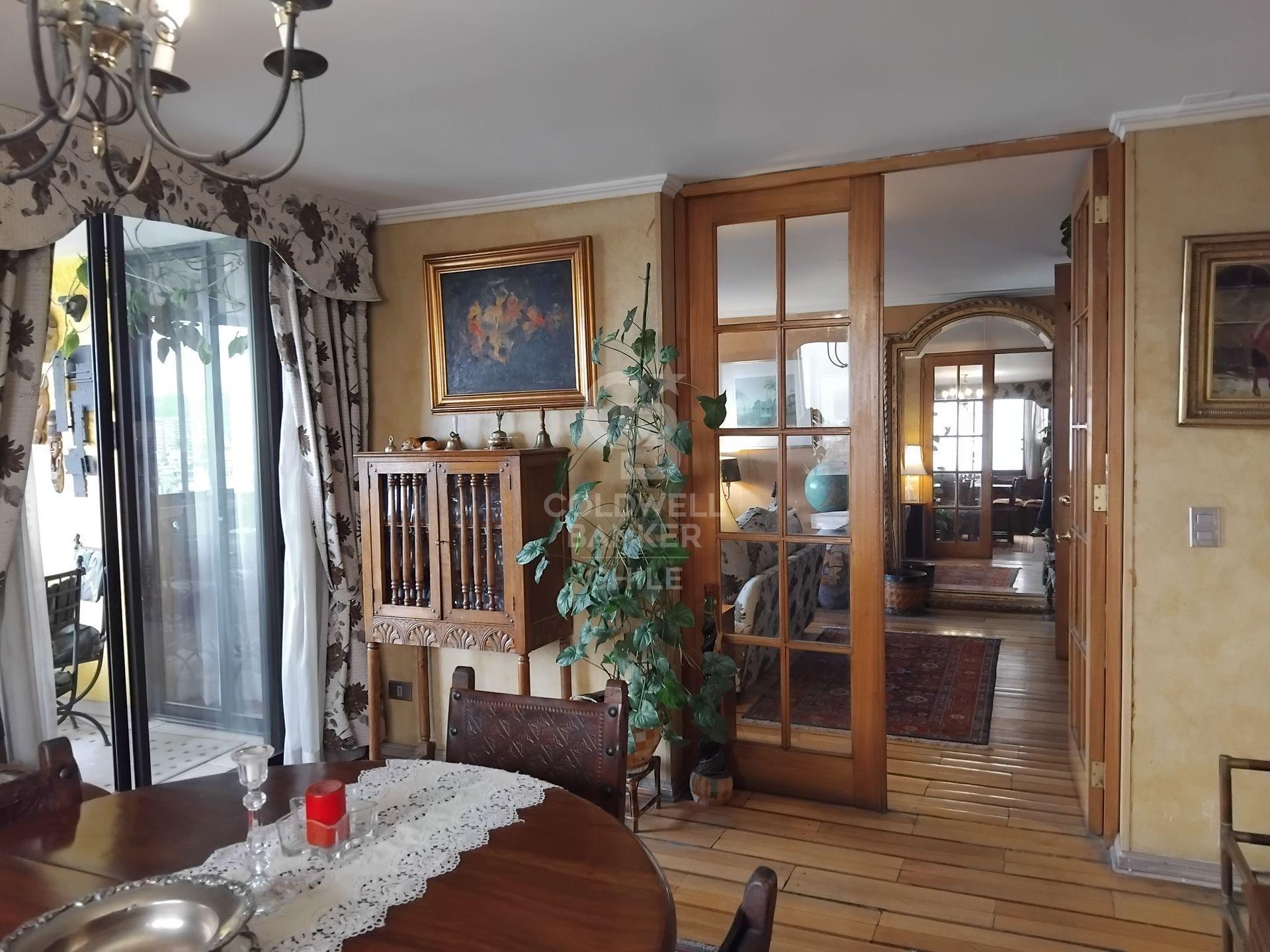 Providencia, Chile, 4 Bedrooms Bedrooms, ,4 BathroomsBathrooms,Residential,For Sale,1691491