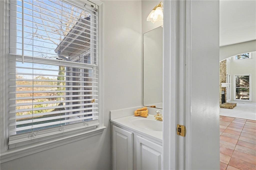 Kennesaw, Georgia, 30144, United States, 5 Bedrooms Bedrooms, ,3 BathroomsBathrooms,Residential,For Sale,2011706