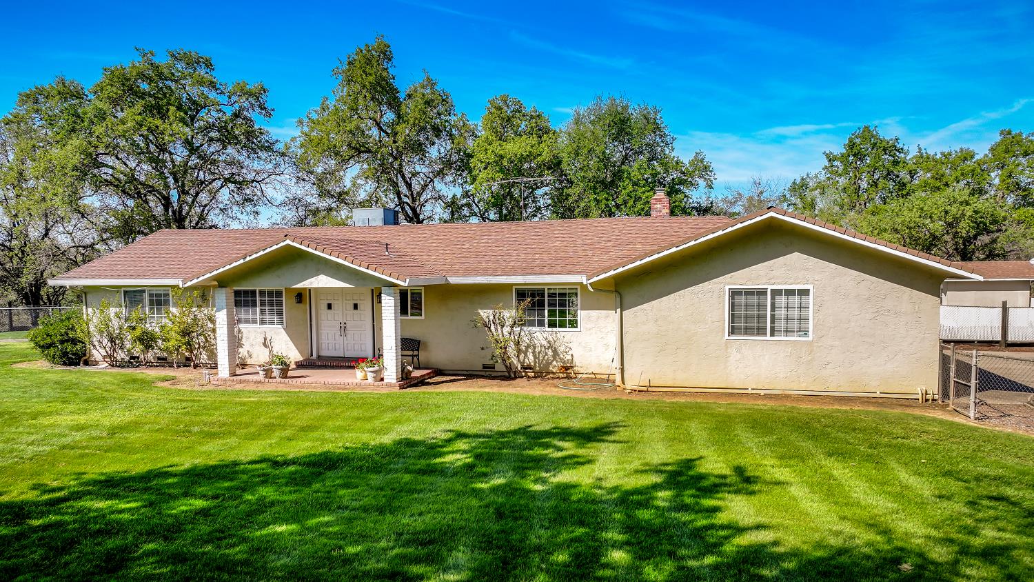 Linden, California, 952536, United States, 3 Bedrooms Bedrooms, ,2 BathroomsBathrooms,Residential,For Sale,2029919