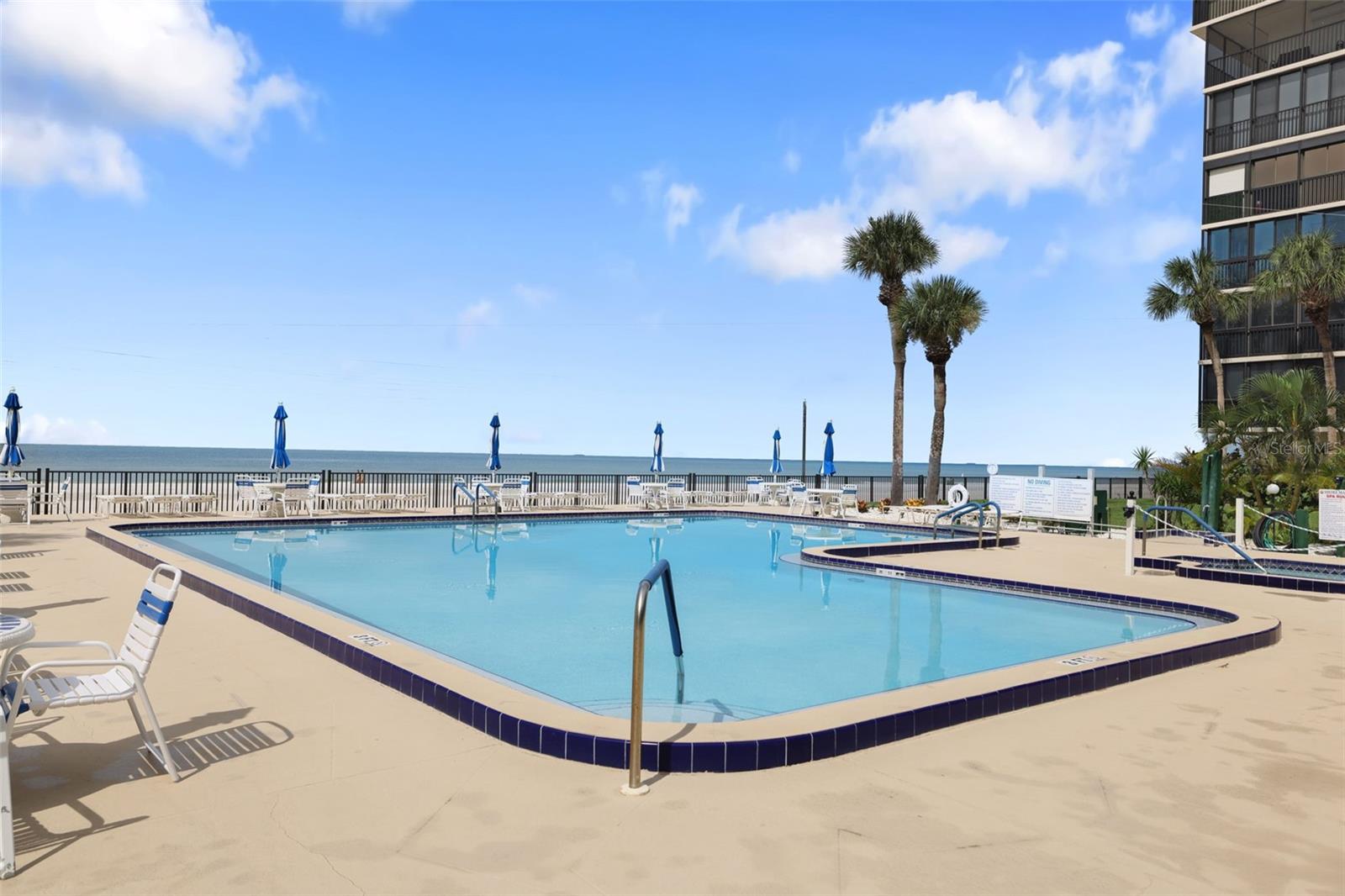 Redington Shores, Florida, 33708, United States, 2 Bedrooms Bedrooms, ,2 BathroomsBathrooms,Residential,For Sale,1979390