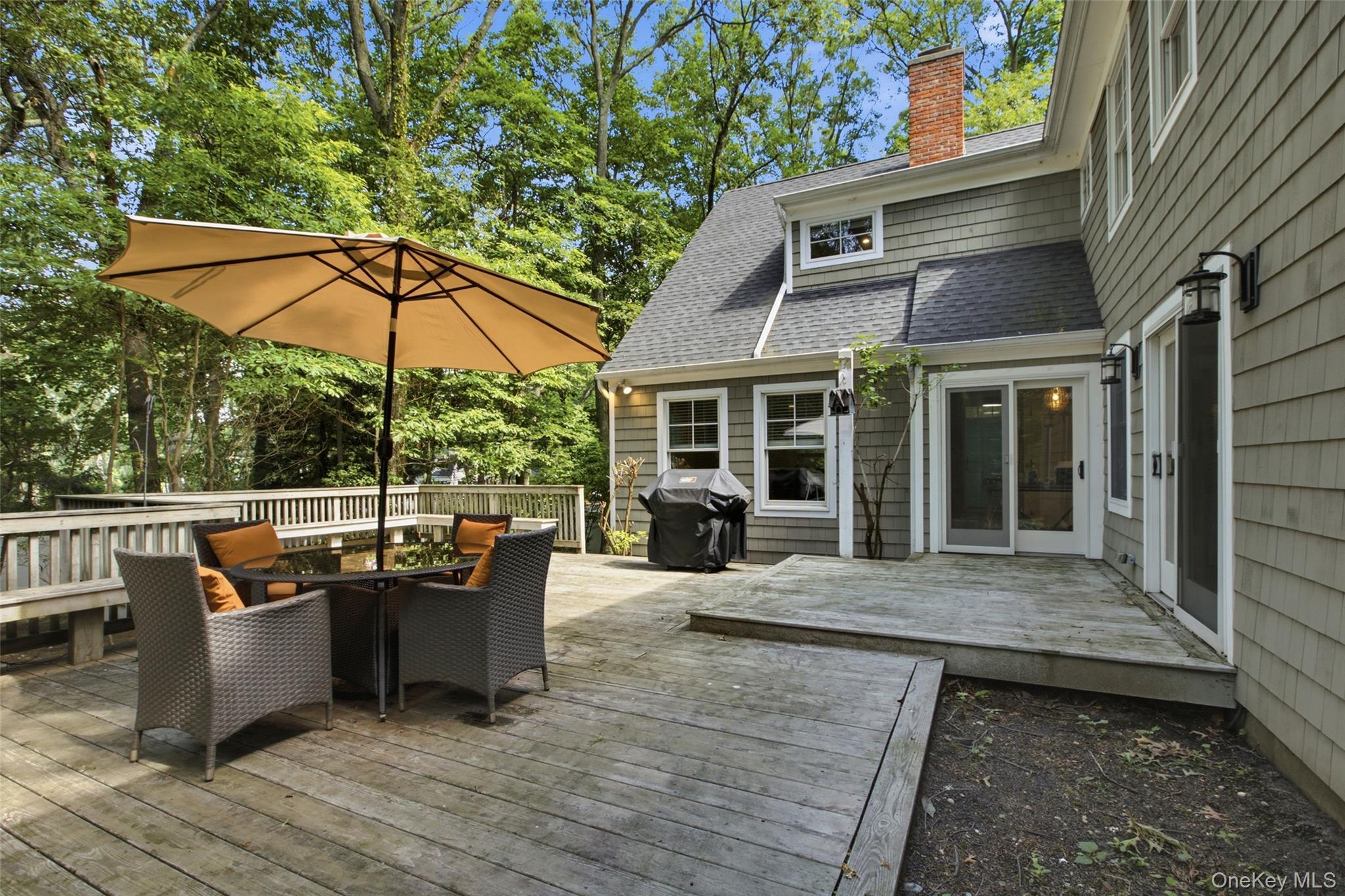 18 W Meadow Road, Setauket, NY, 11733 - 物件實景