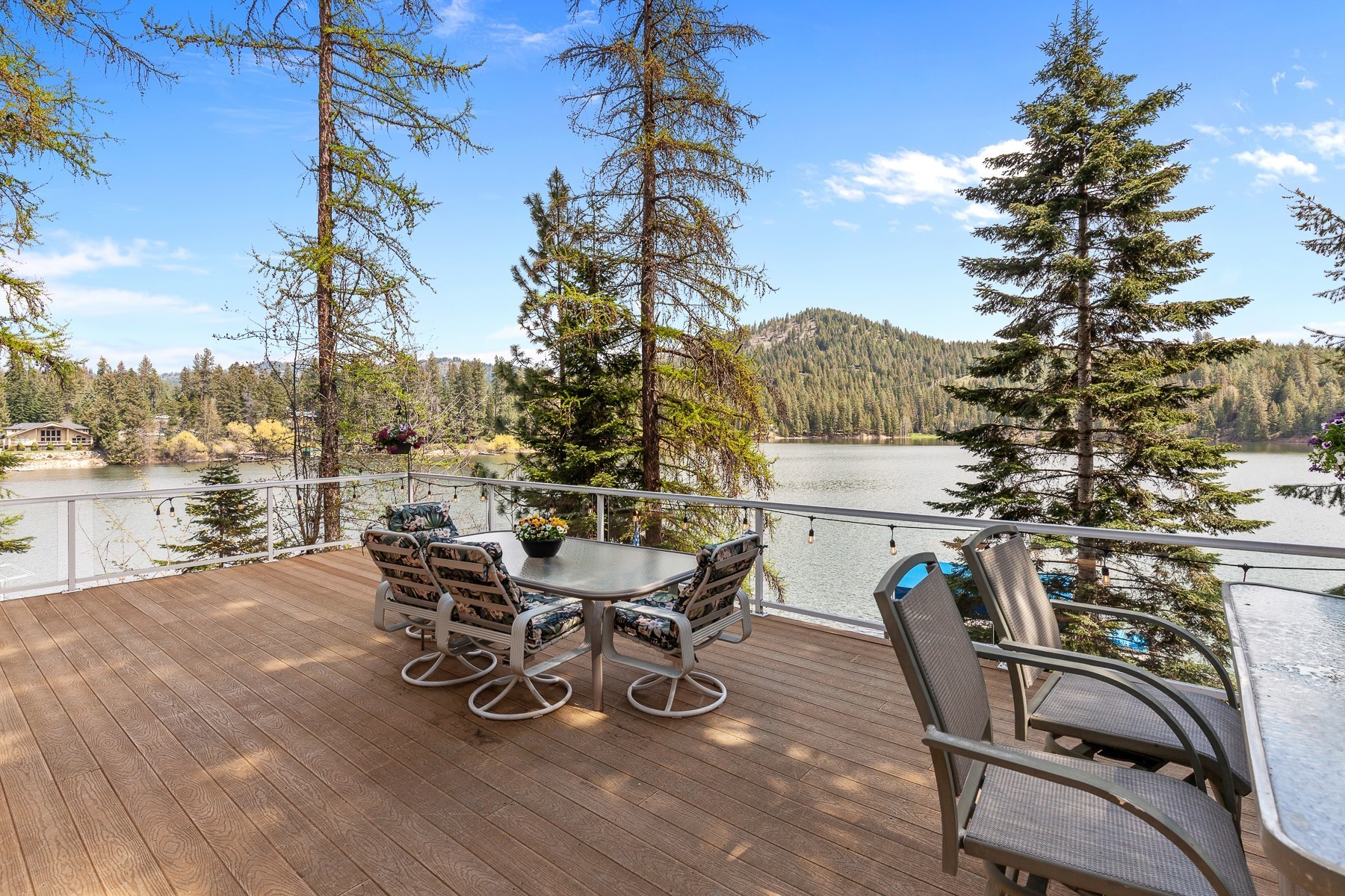  Hayden Lake Year Round Waterfront Living - 物件實景