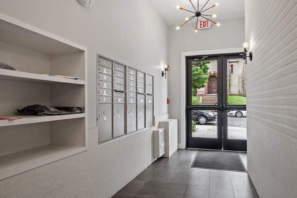 Somerville, Massachusetts, 02143, United States, 2 Bedrooms Bedrooms, ,2 BathroomsBathrooms,Residential,For Sale,1737786
