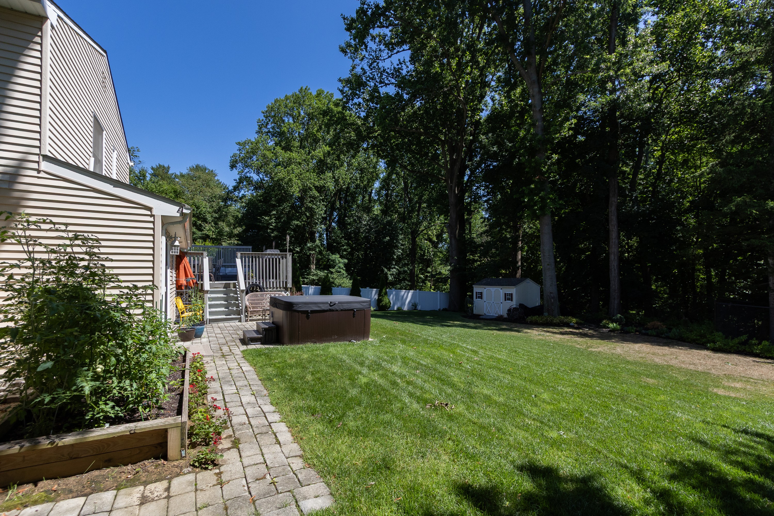  Lovingly maintained home in desirable Middletown neighborhood - 物件實景