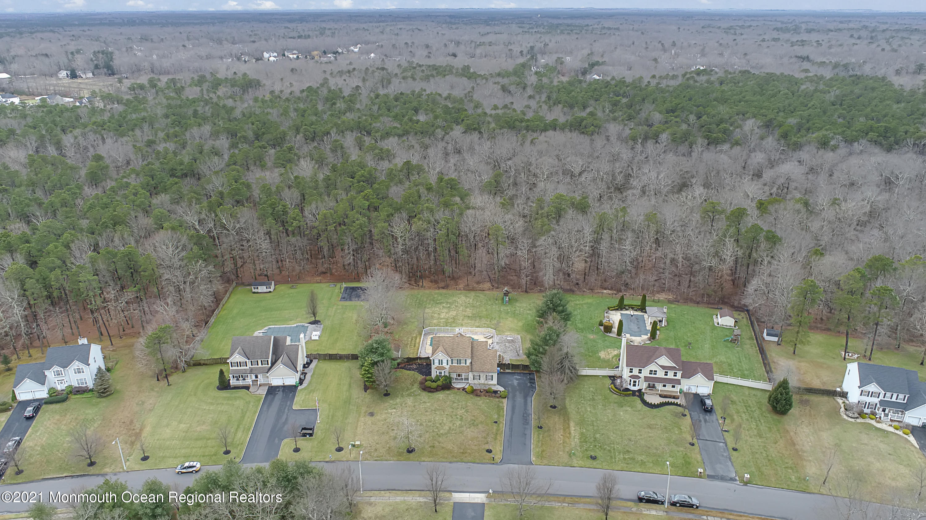 Jackson, New Jersey, 08527, United States, 4 Bedrooms Bedrooms, ,3 BathroomsBathrooms,Residential,For Sale,1944716