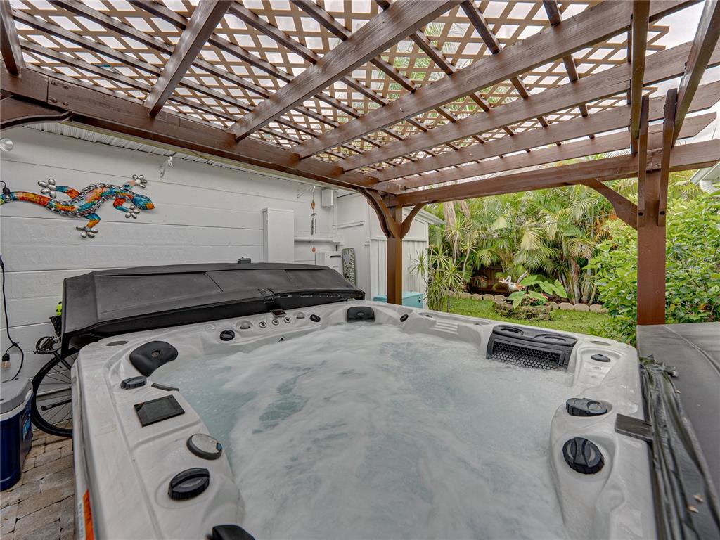Gulfport, Florida, 33707, United States, 3 Bedrooms Bedrooms, ,3 BathroomsBathrooms,Residential,For Sale,1846647