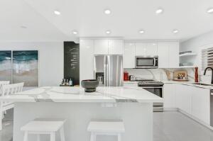 Hillsboro Beach, Florida, 33062, United States, 2 Bedrooms Bedrooms, ,2 BathroomsBathrooms,Residential,For Sale,1988895