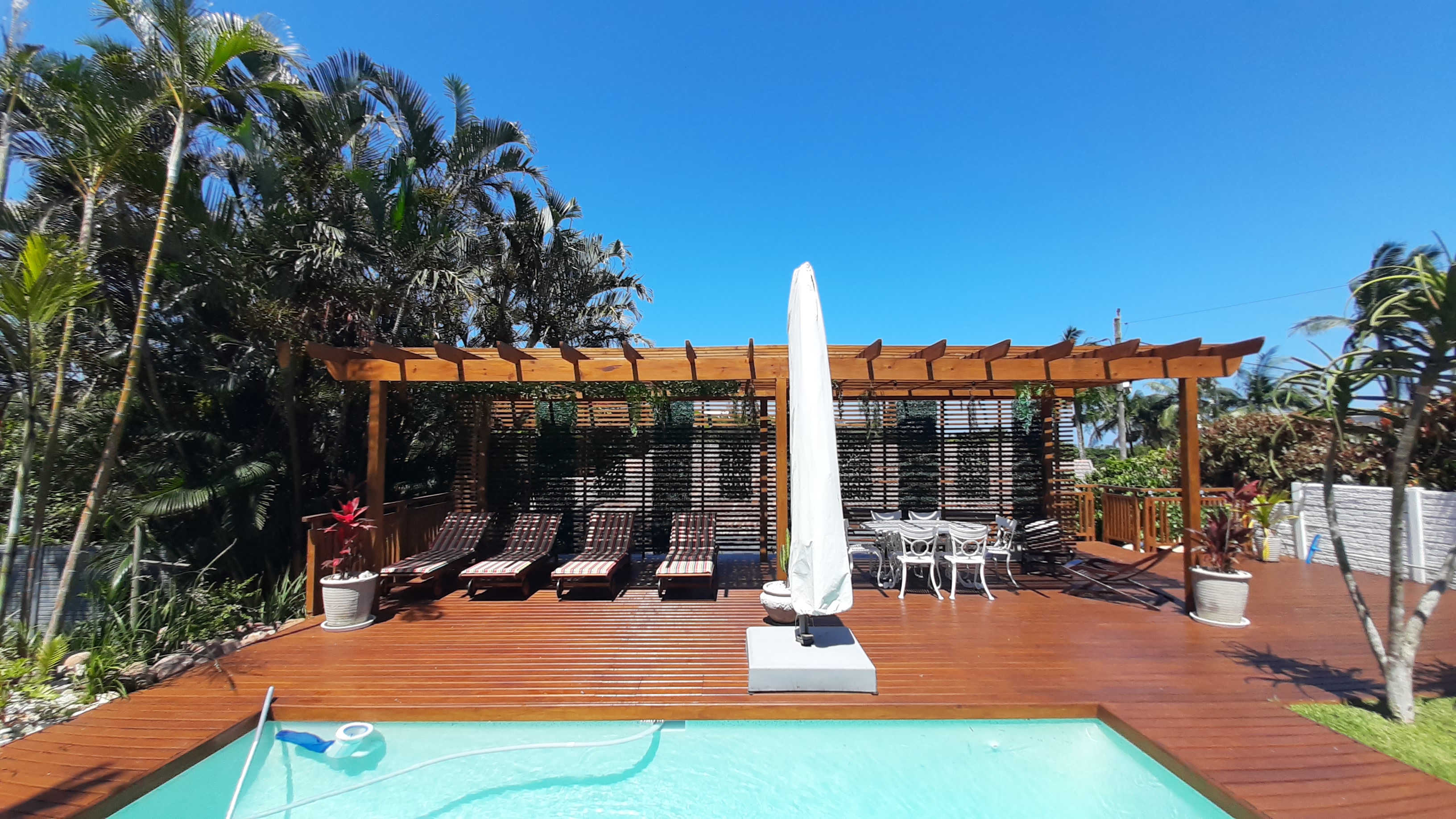  Fully Renovated Coastal Residence with Guest Flatlet and Sea Views in Salt Rock - 物件實景