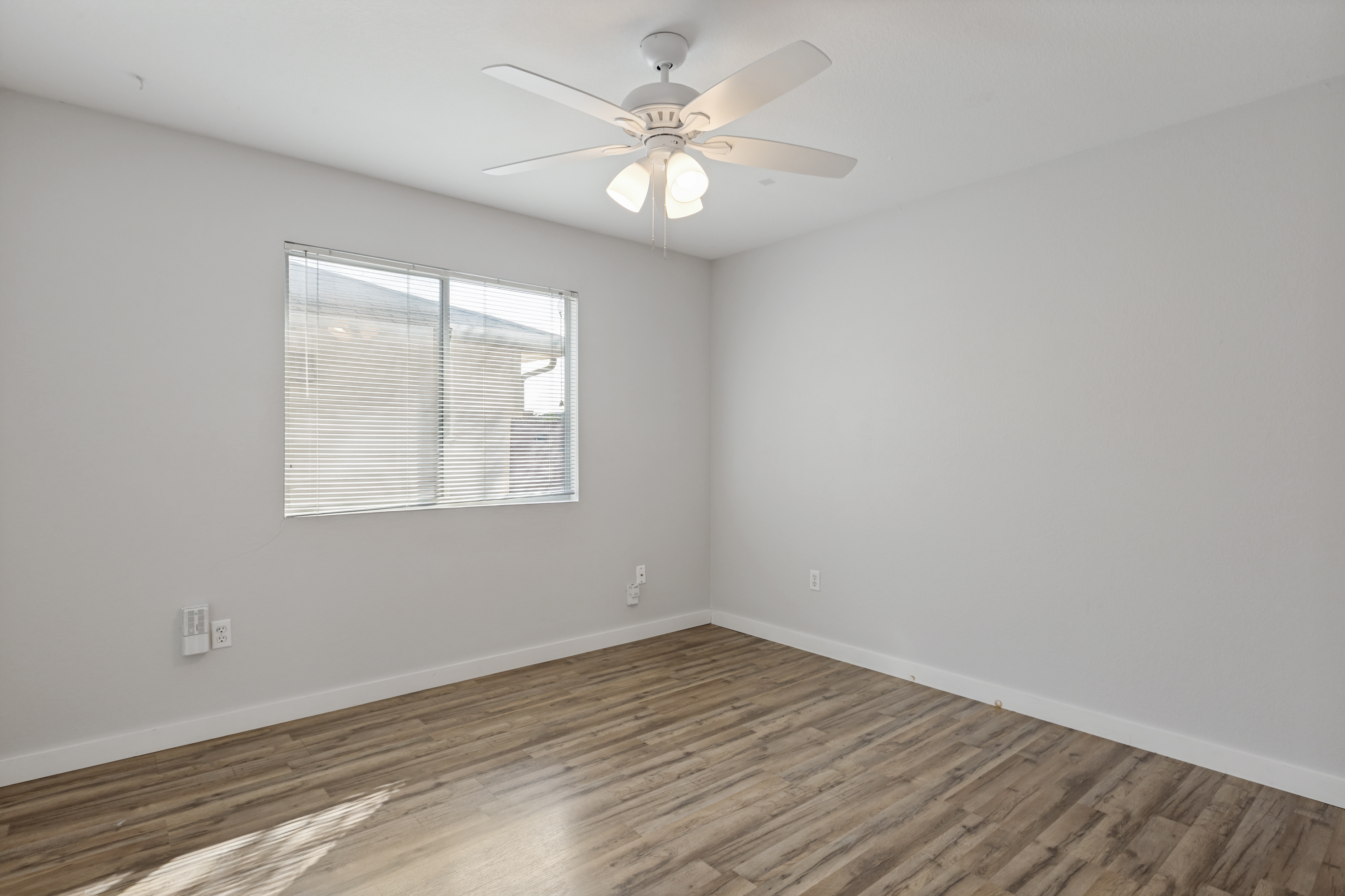 Beautifully Remodeled in Riverside Meadows - 物件實景