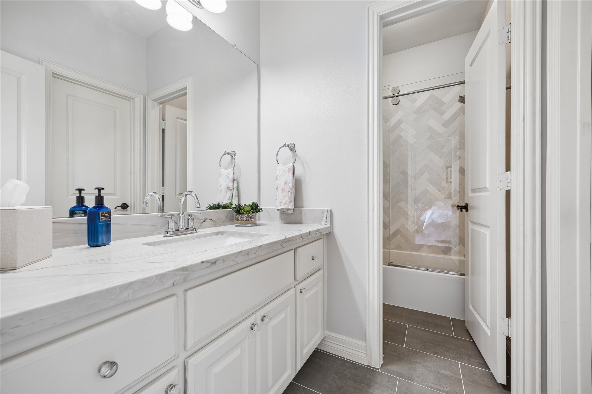  3642 Aberdeen Way - 物件實景