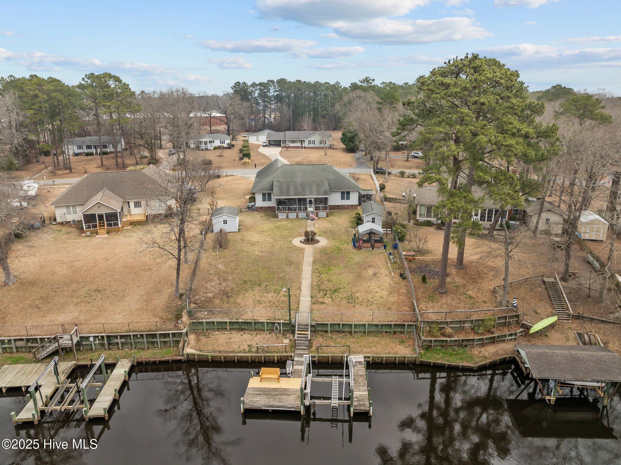 Washington, North Carolina, 27889, United States, 3 Bedrooms Bedrooms, ,2 BathroomsBathrooms,Residential,For Sale,2017723