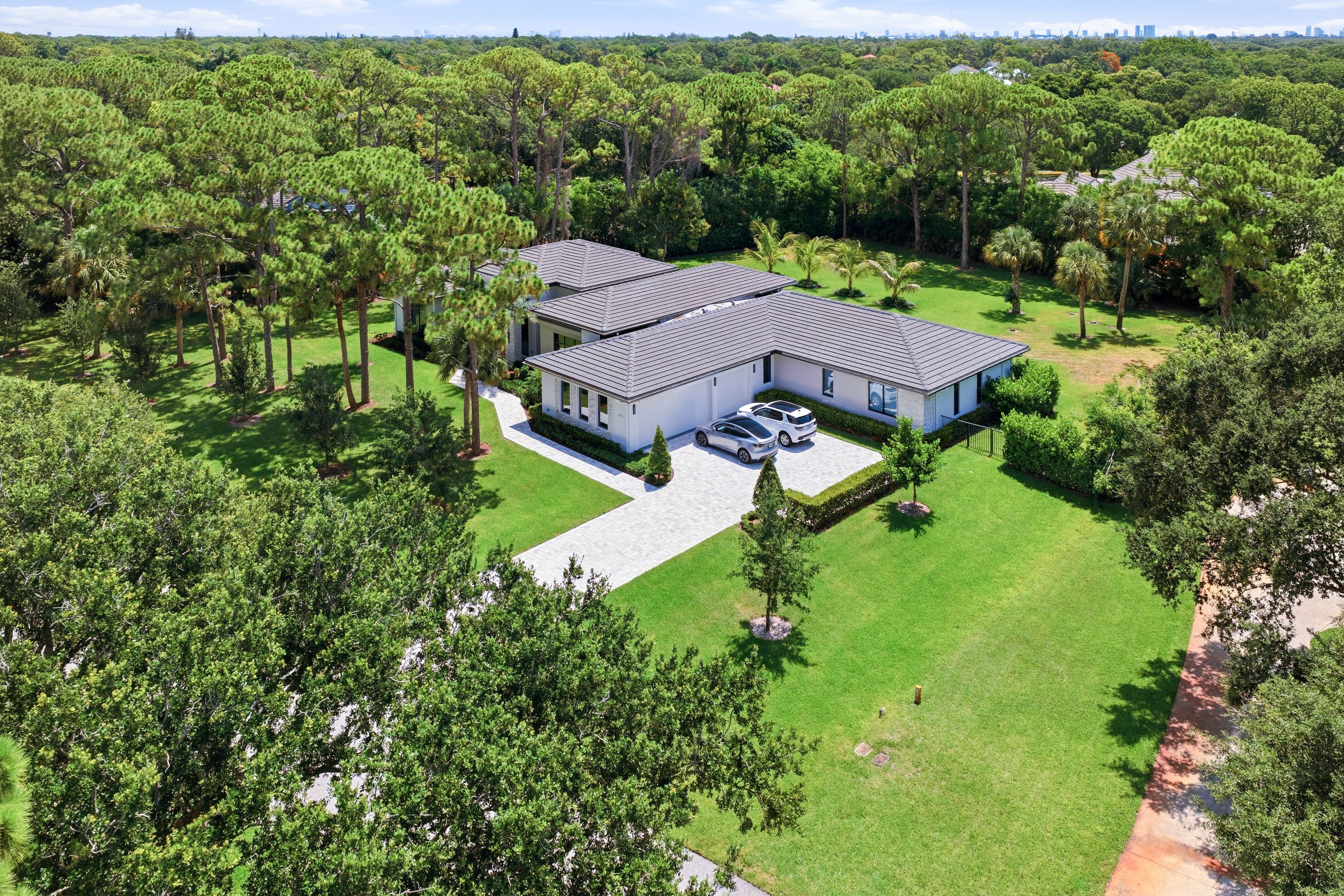  5382 Sea Biscuit Road - 物件實景