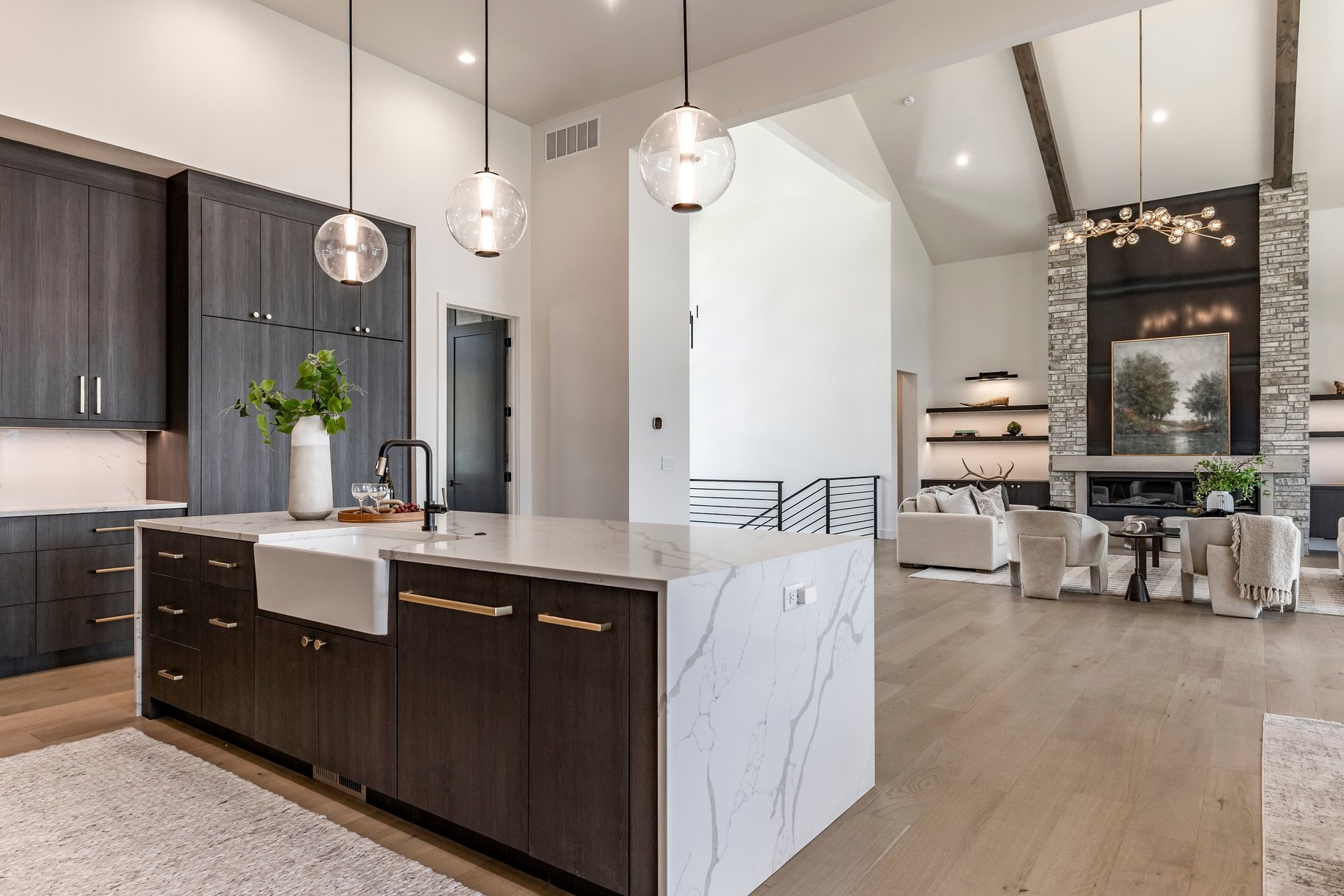  Upgraded Luxury Living with Panoramic Mountain Views - 物件實景