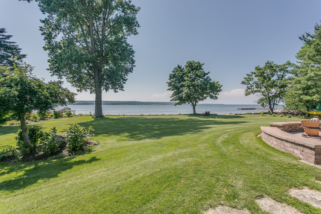 Sturgeon Bay, Wisconsin, 54235, United States, 3 Bedrooms Bedrooms, ,5 BathroomsBathrooms,Residential,For Sale,1941719