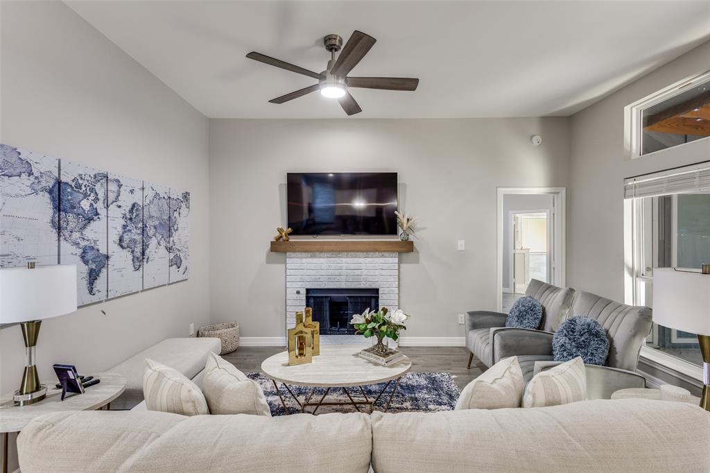 Flower Mound, Texas, 75028, United States, 4 Bedrooms Bedrooms, ,2 BathroomsBathrooms,Residential,For Sale,1902144
