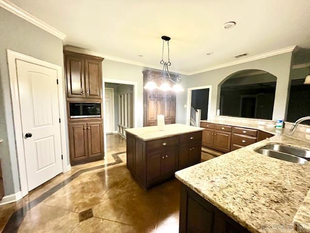 Maumelle, Arkansas, 72113, United States, 5 Bedrooms Bedrooms, ,4 BathroomsBathrooms,Residential,For Sale,1887033