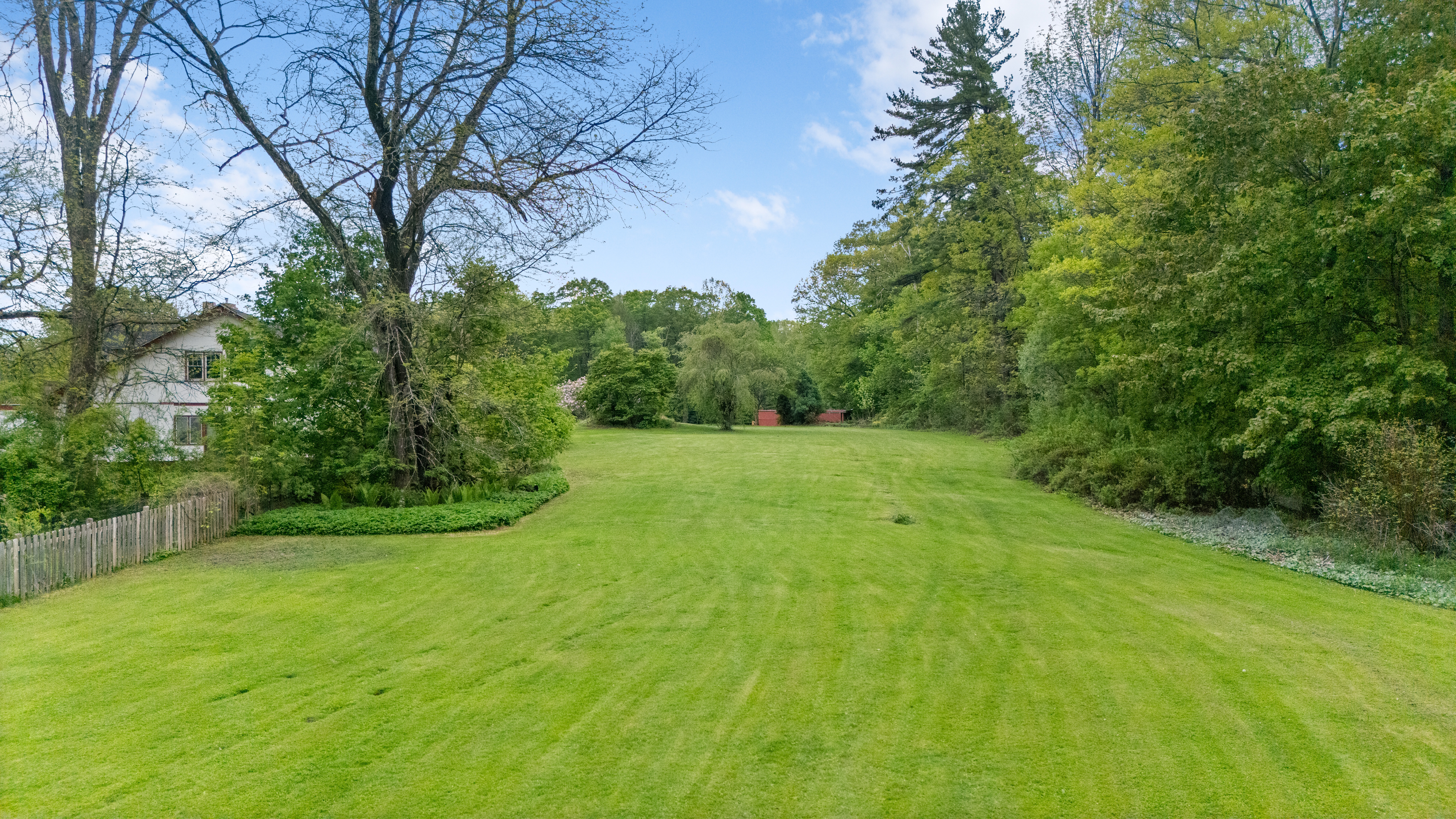  Just One Mile From the Heart of Lenox, Nearly 36 Acres Await Your Next Chapter - 物件實景