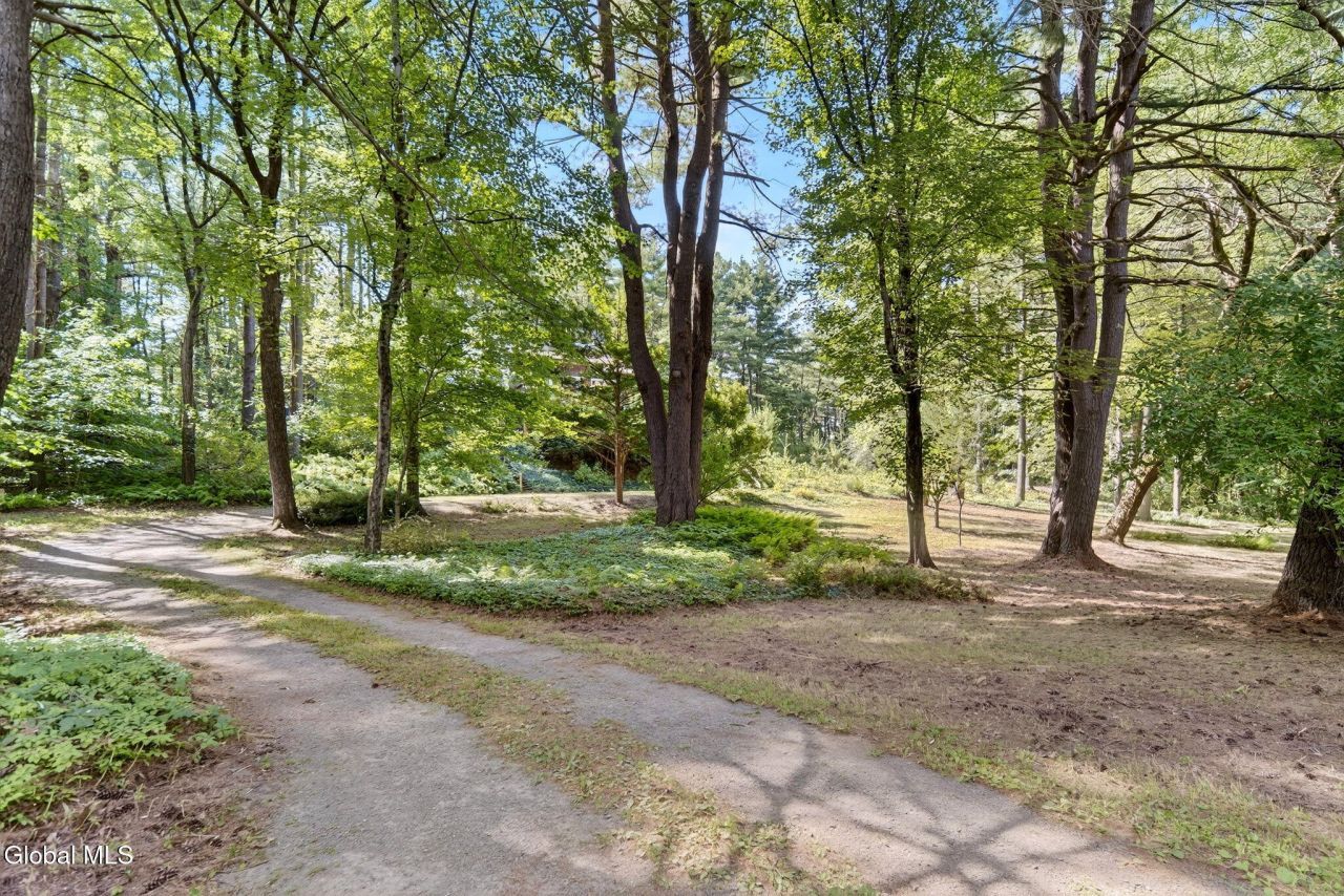 Valatie, New York, 12184, United States, 5 Bedrooms Bedrooms, ,3 BathroomsBathrooms,Residential,For Sale,1924980