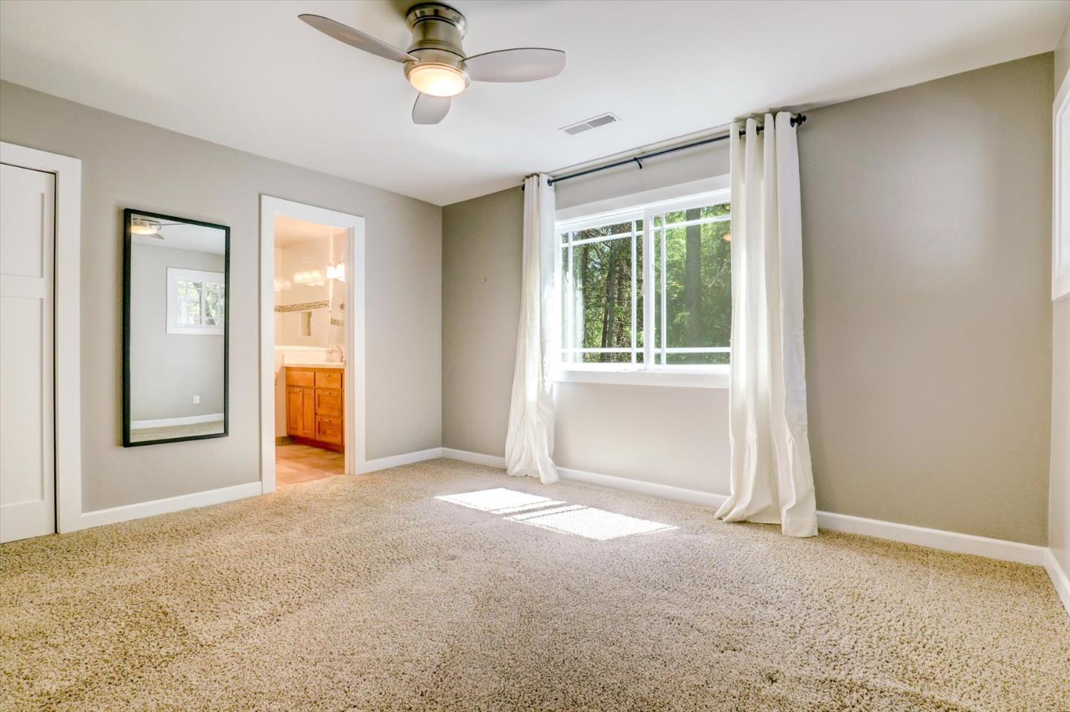 Nevada City, California, 95959, United States, 4 Bedrooms Bedrooms, ,4 BathroomsBathrooms,Residential,For Sale,1921585