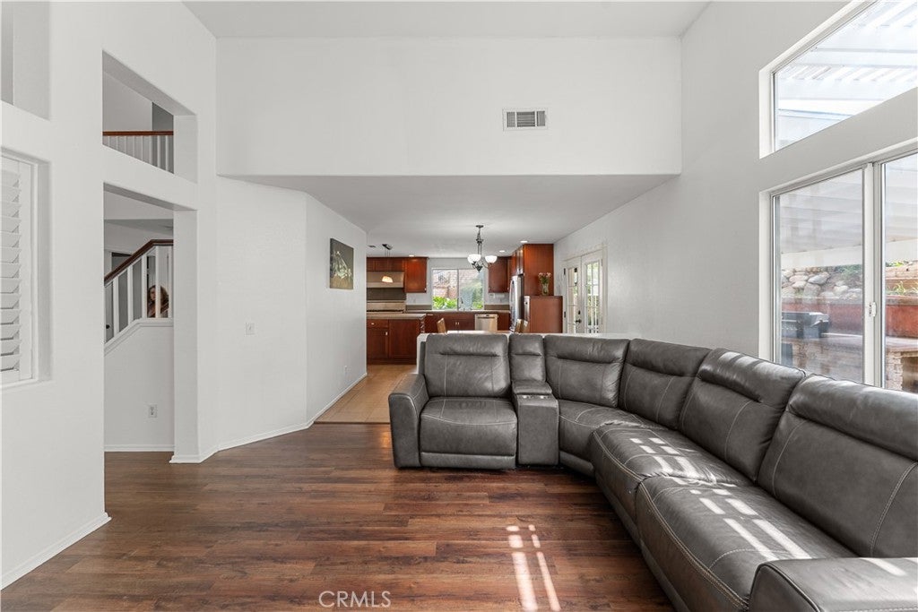 Yucaipa, California, 92399, United States, 5 Bedrooms Bedrooms, ,3 BathroomsBathrooms,Residential,For Sale,1943197