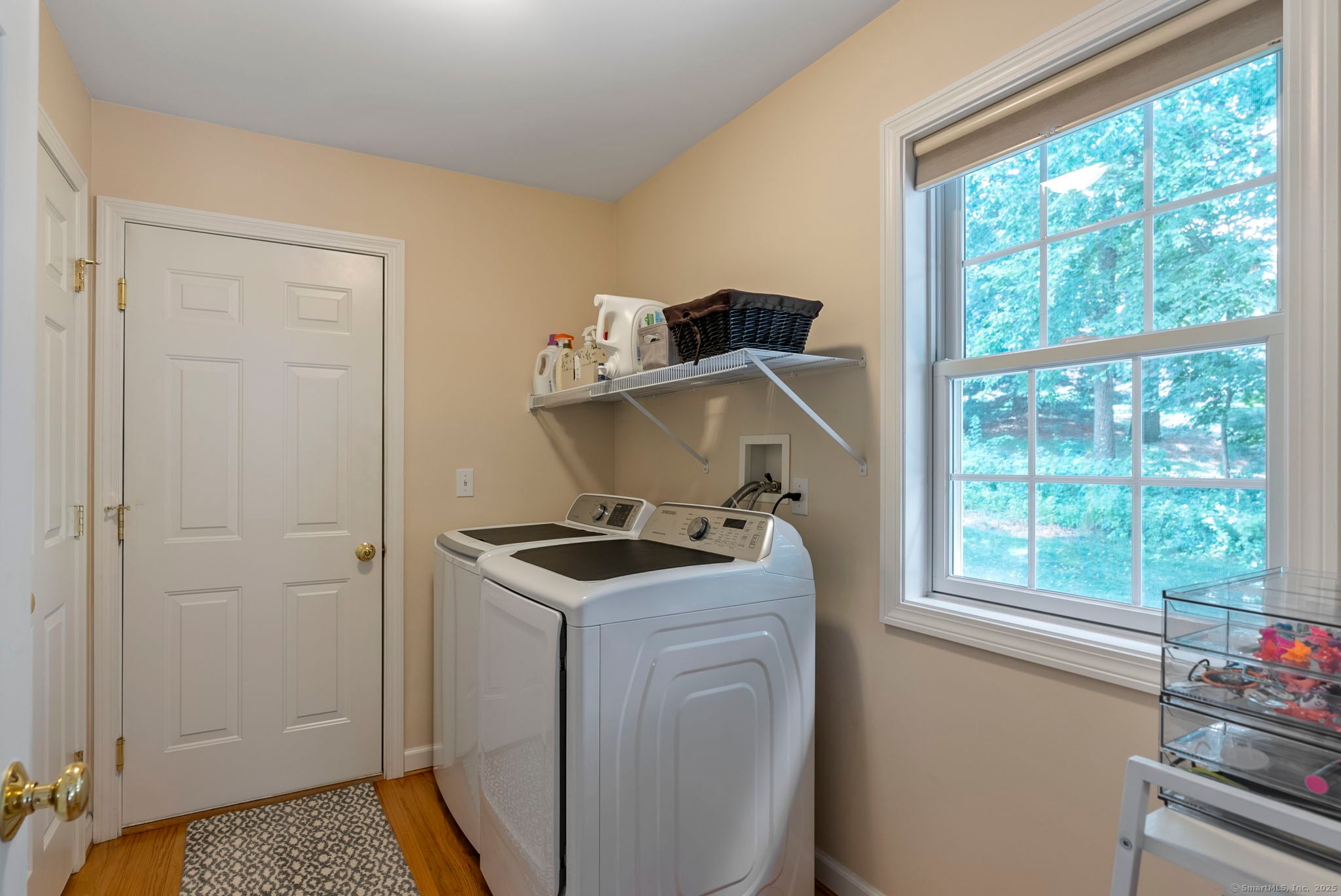 Manchester, Connecticut, 06040, United States, 4 Bedrooms Bedrooms, ,3 BathroomsBathrooms,Residential,For Sale,1916199