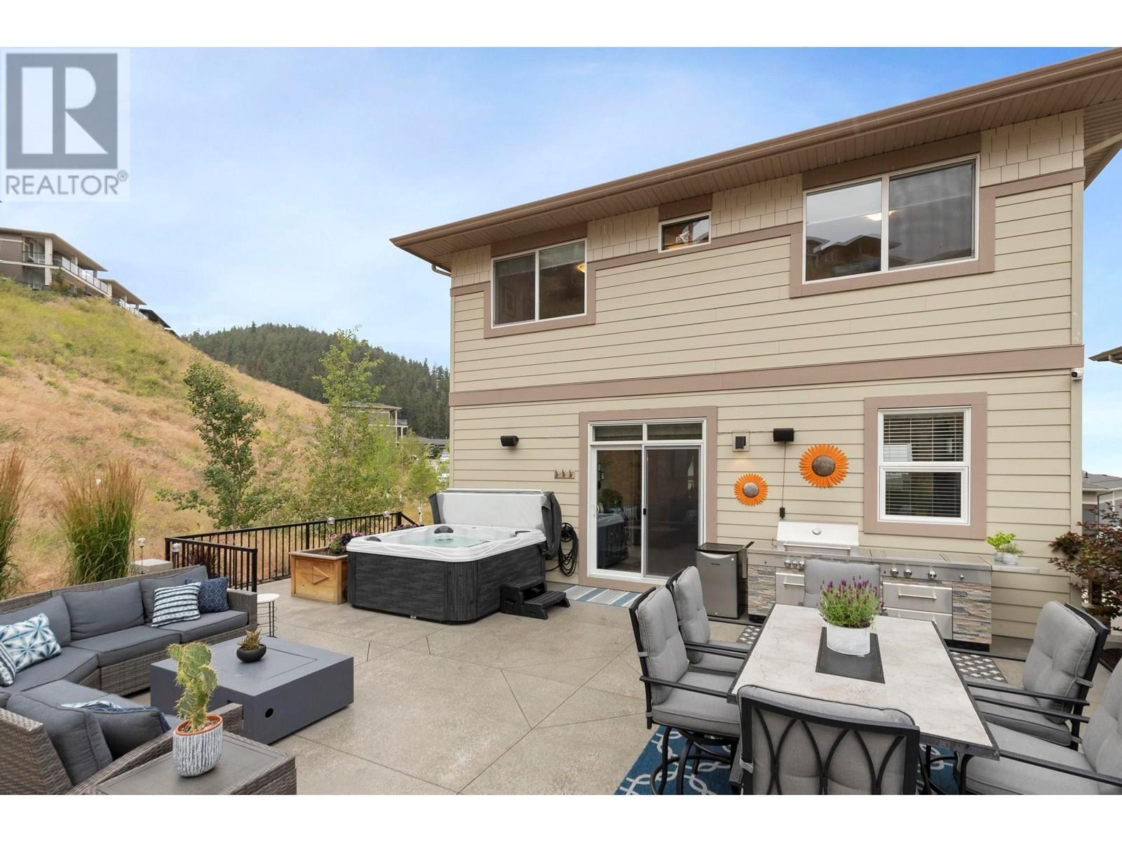 KELOWNA, British Columbia, V1P 1T8, CA, 3 Bedrooms Bedrooms, ,2 BathroomsBathrooms,Residential,For Sale,1838689