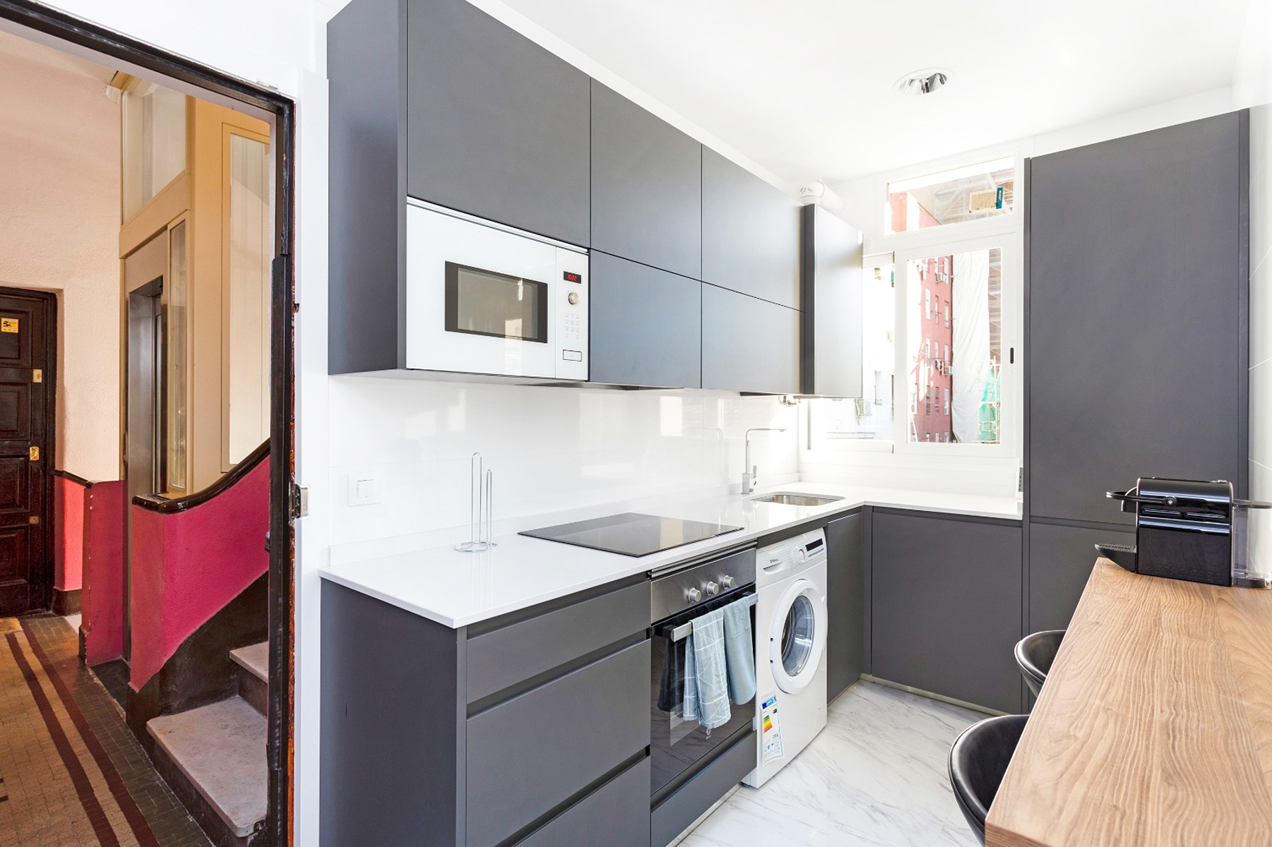  Historic Flat in Central Madrid for Investors - 物件實景