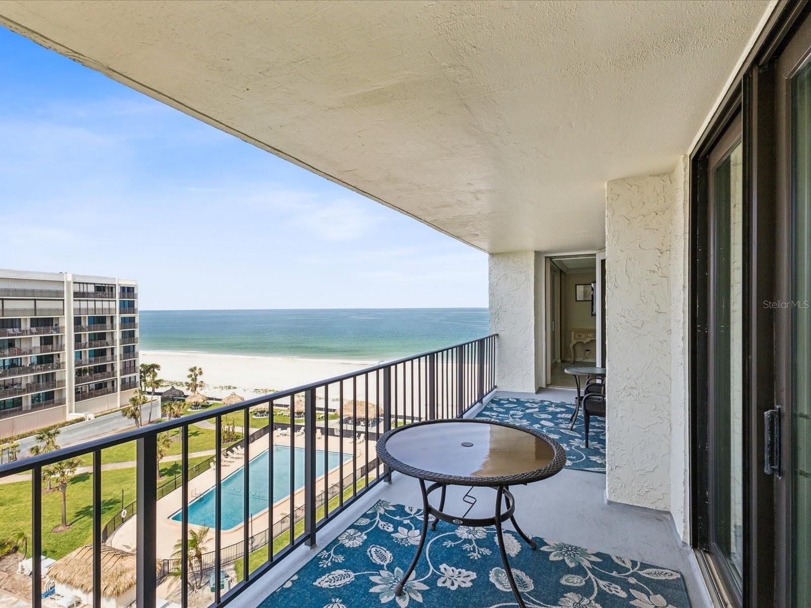 CLEARWATER BEACH, Florida, 33767, United States, 2 Bedrooms Bedrooms, ,2 BathroomsBathrooms,Residential,For Sale,1990793