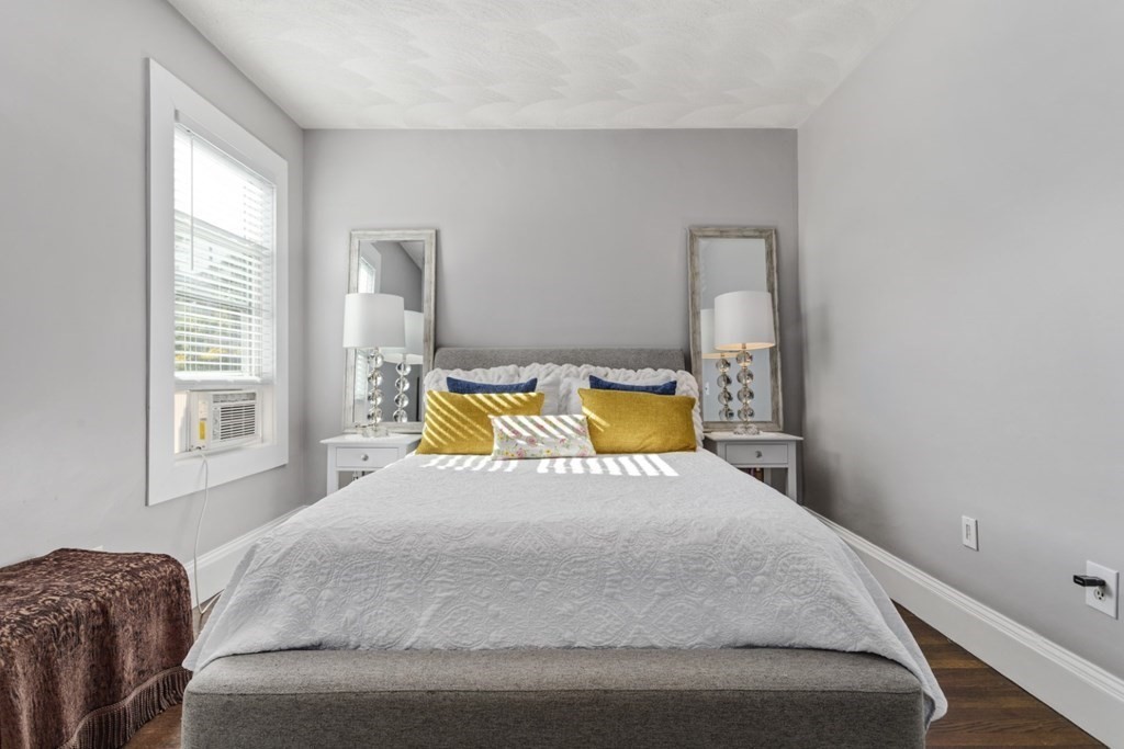 Revere, Massachusetts, 02151, United States, 4 Bedrooms Bedrooms, ,2 BathroomsBathrooms,Residential,For Sale,1878576