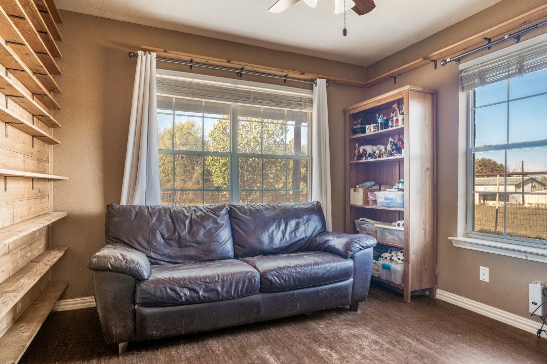 Boyd, Texas, 76023, United States, 3 Bedrooms Bedrooms, ,2 BathroomsBathrooms,Residential,For Sale,1999826