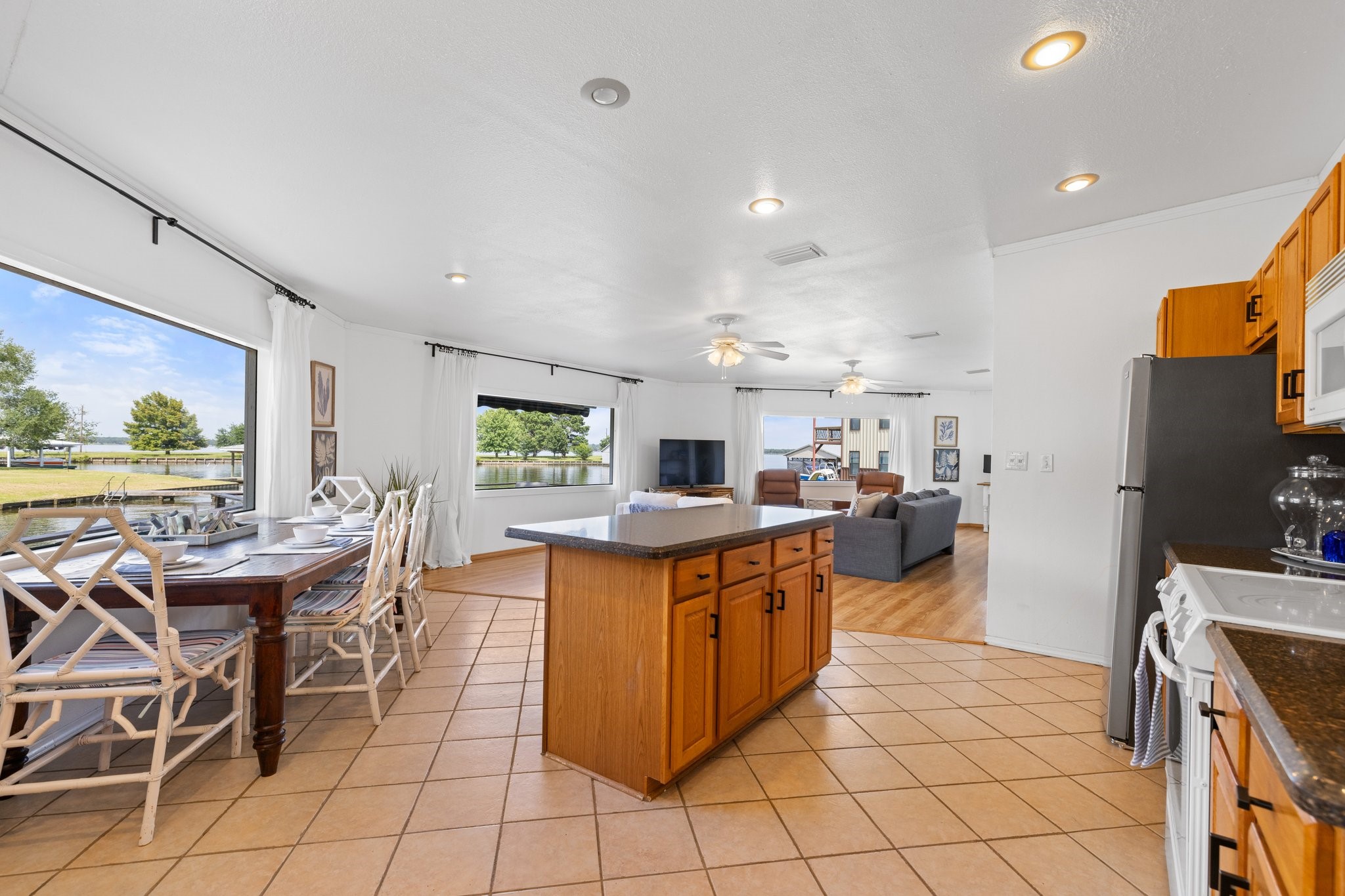  20559 Red Bud Court, Thornton, TX, 76687 - 物件實景