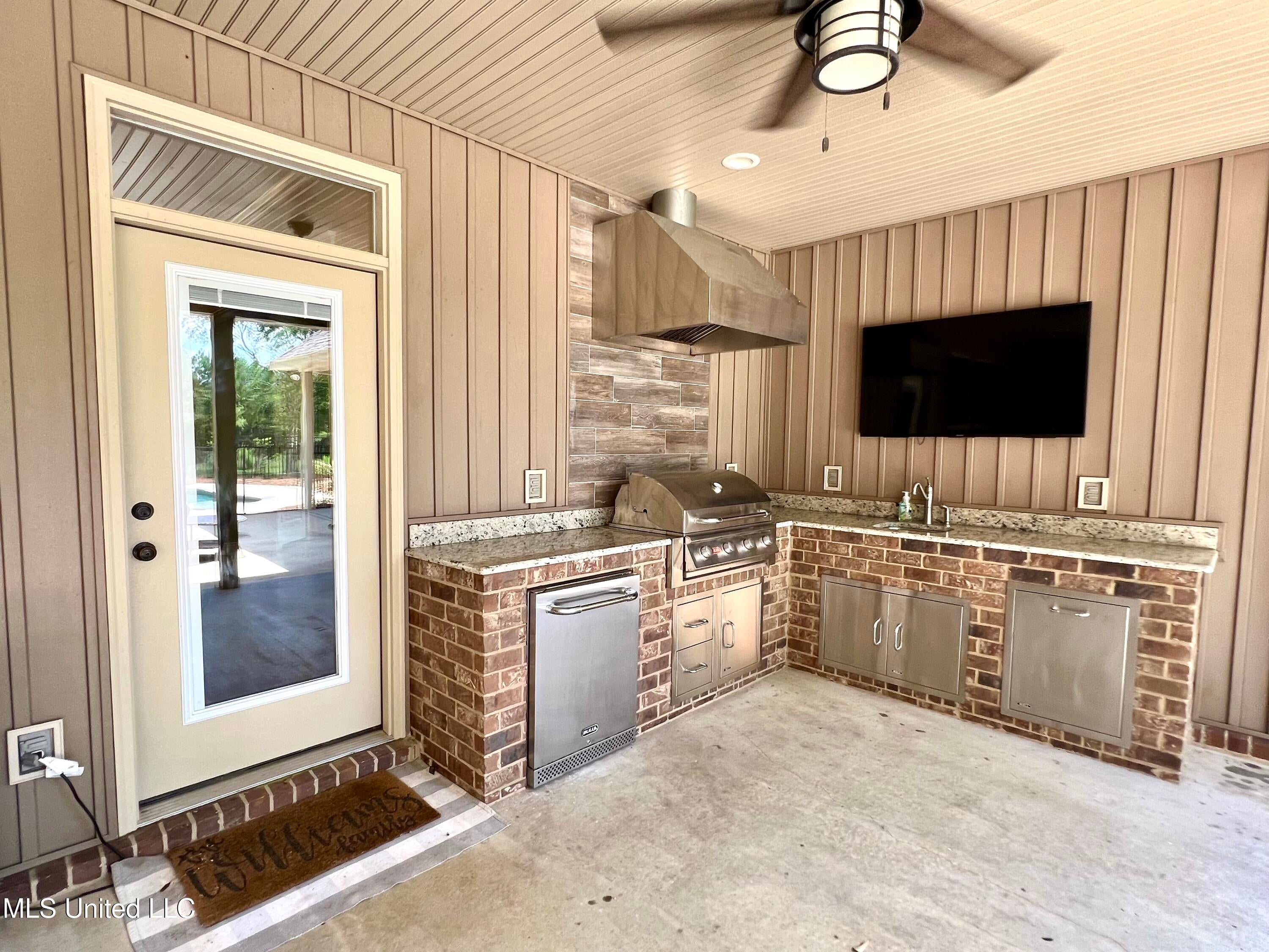Lucedale, Mississippi, 39452, United States, 4 Bedrooms Bedrooms, ,3 BathroomsBathrooms,Residential,For Sale,1890543