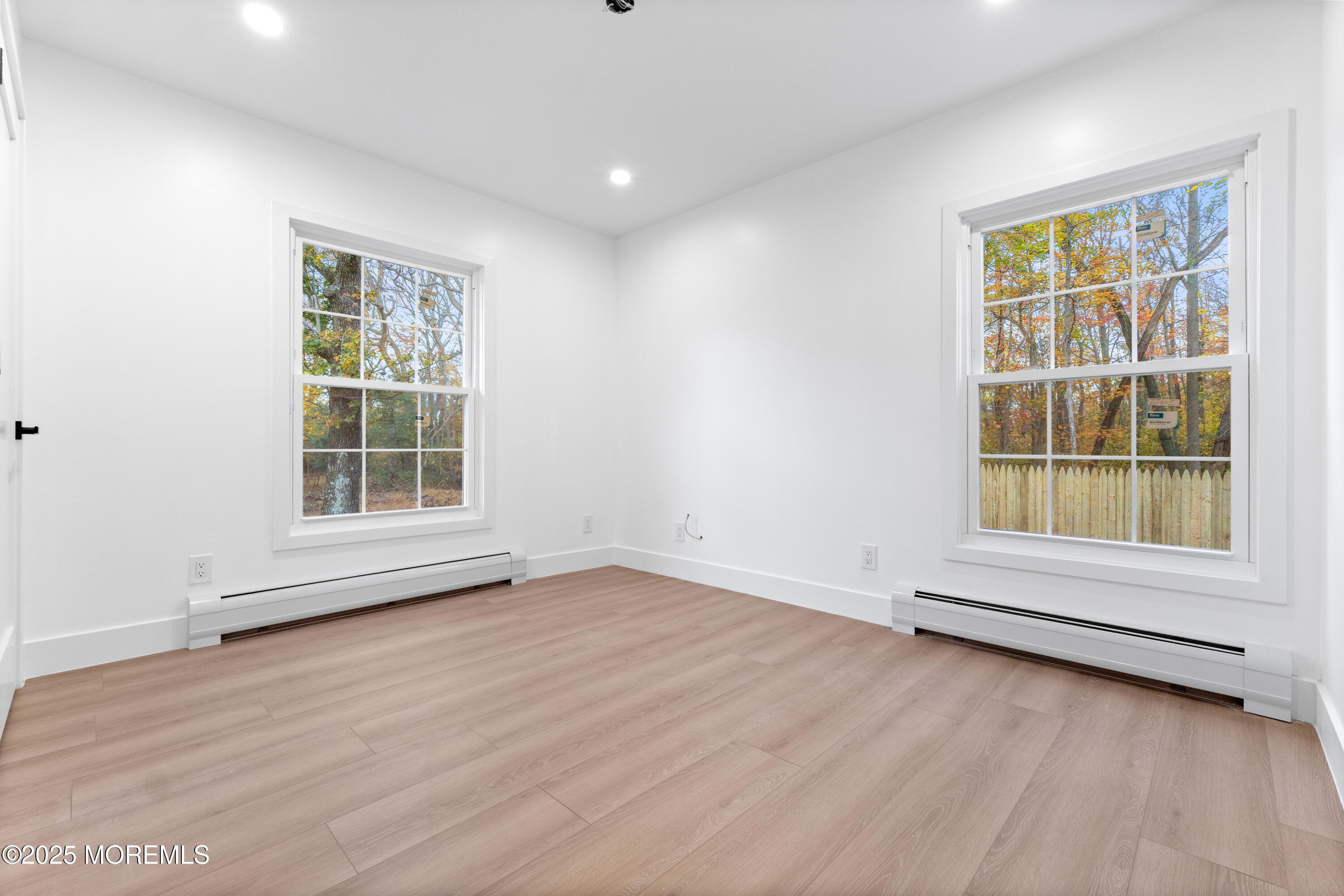 Middletown, New Jersey, 07748, United States, 3 Bedrooms Bedrooms, ,3 BathroomsBathrooms,Residential,For Sale,1987371